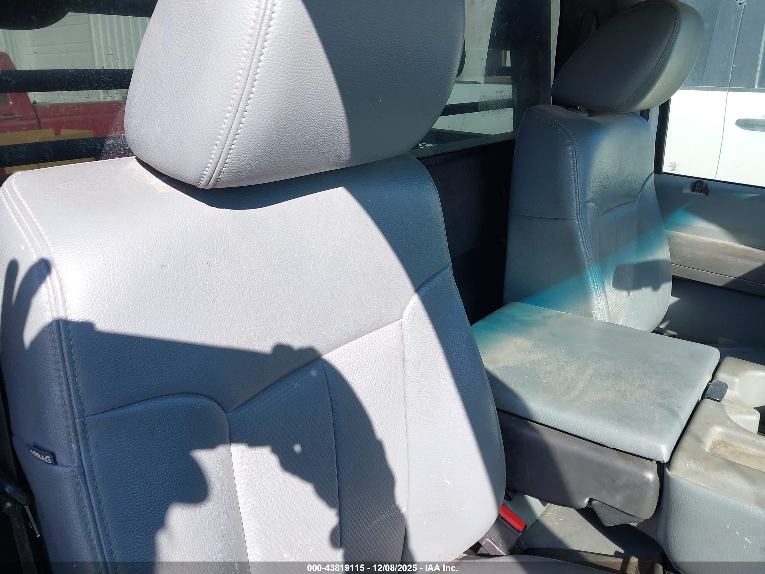 FORD F-350 image 8