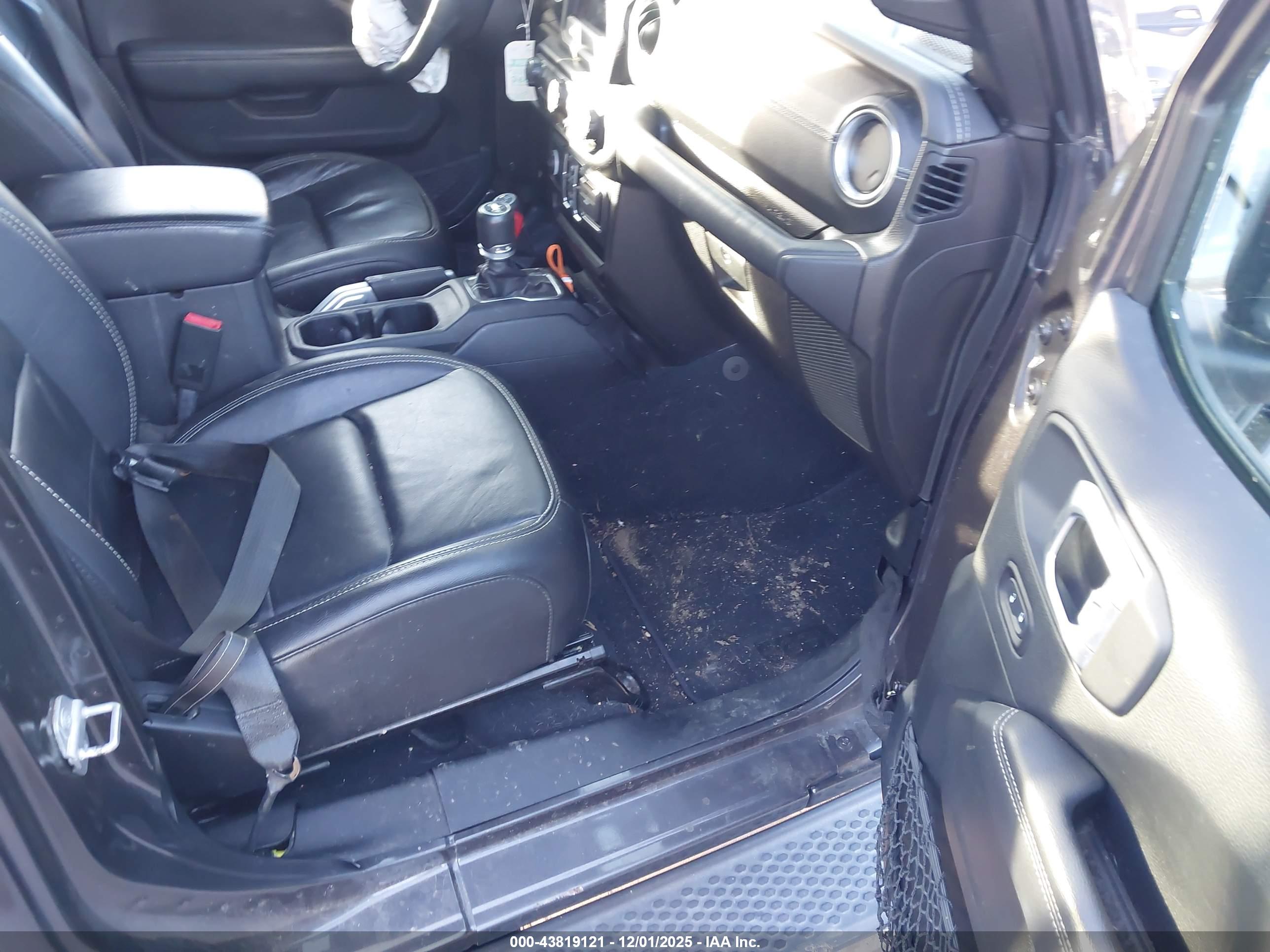 JEEP WRANGLER image 5