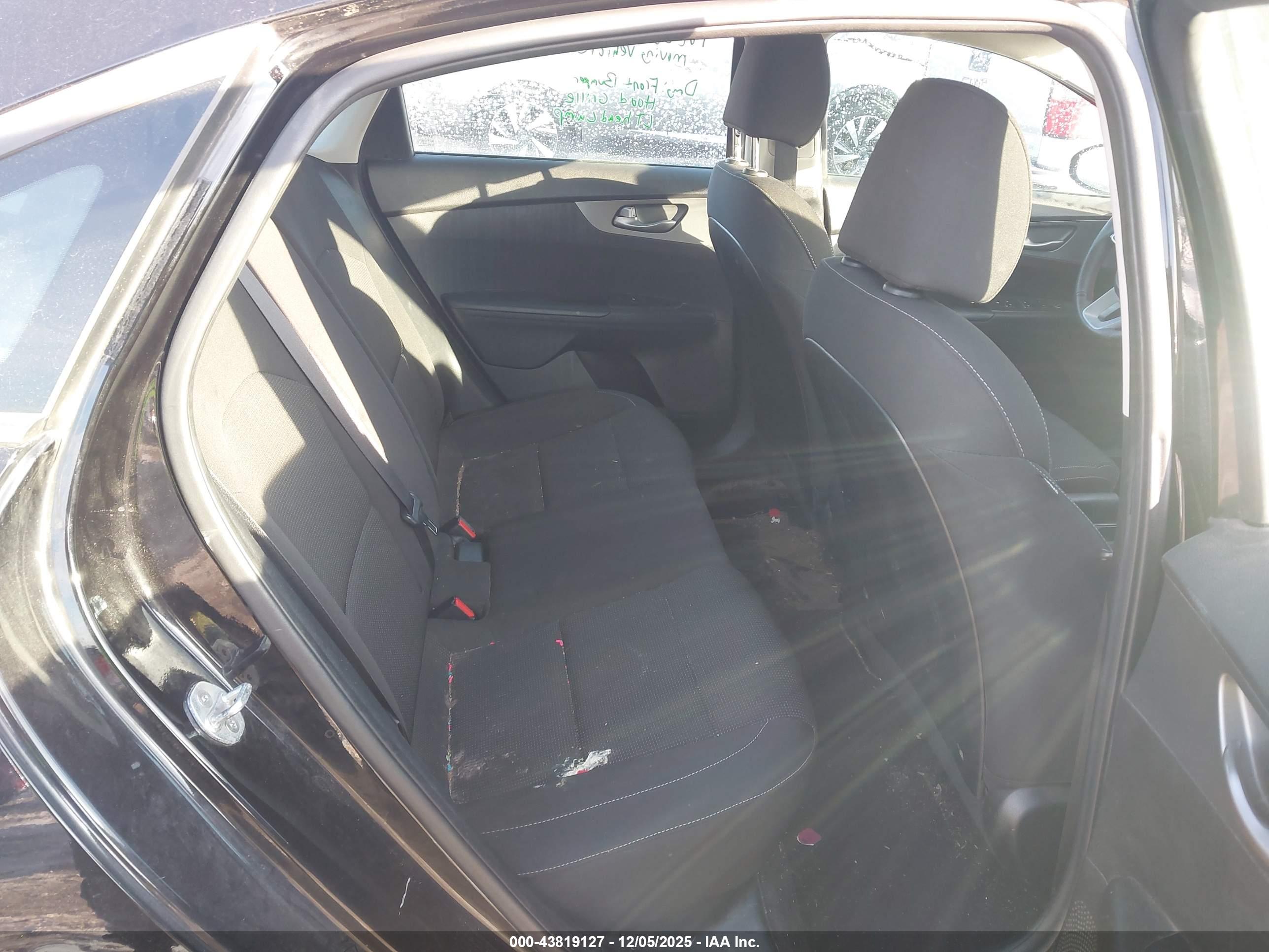 KIA FORTE image 8