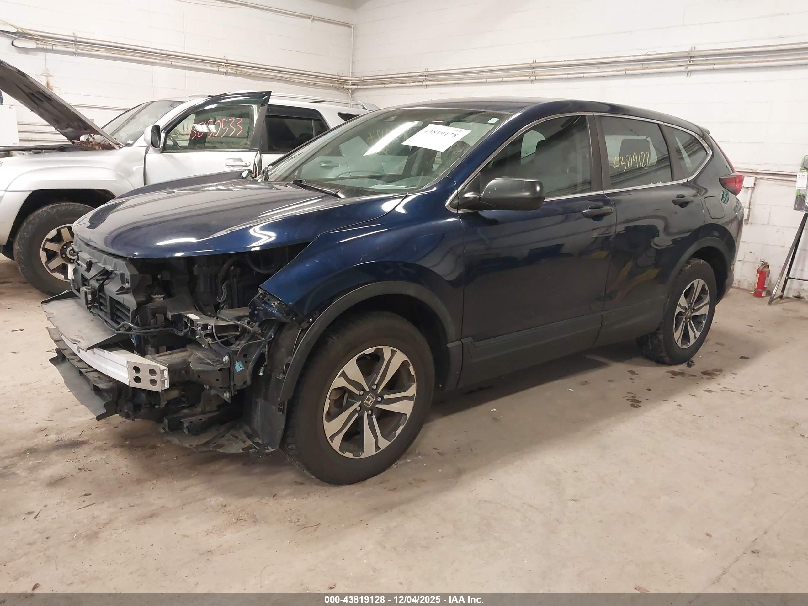 HONDA CR-V image 2
