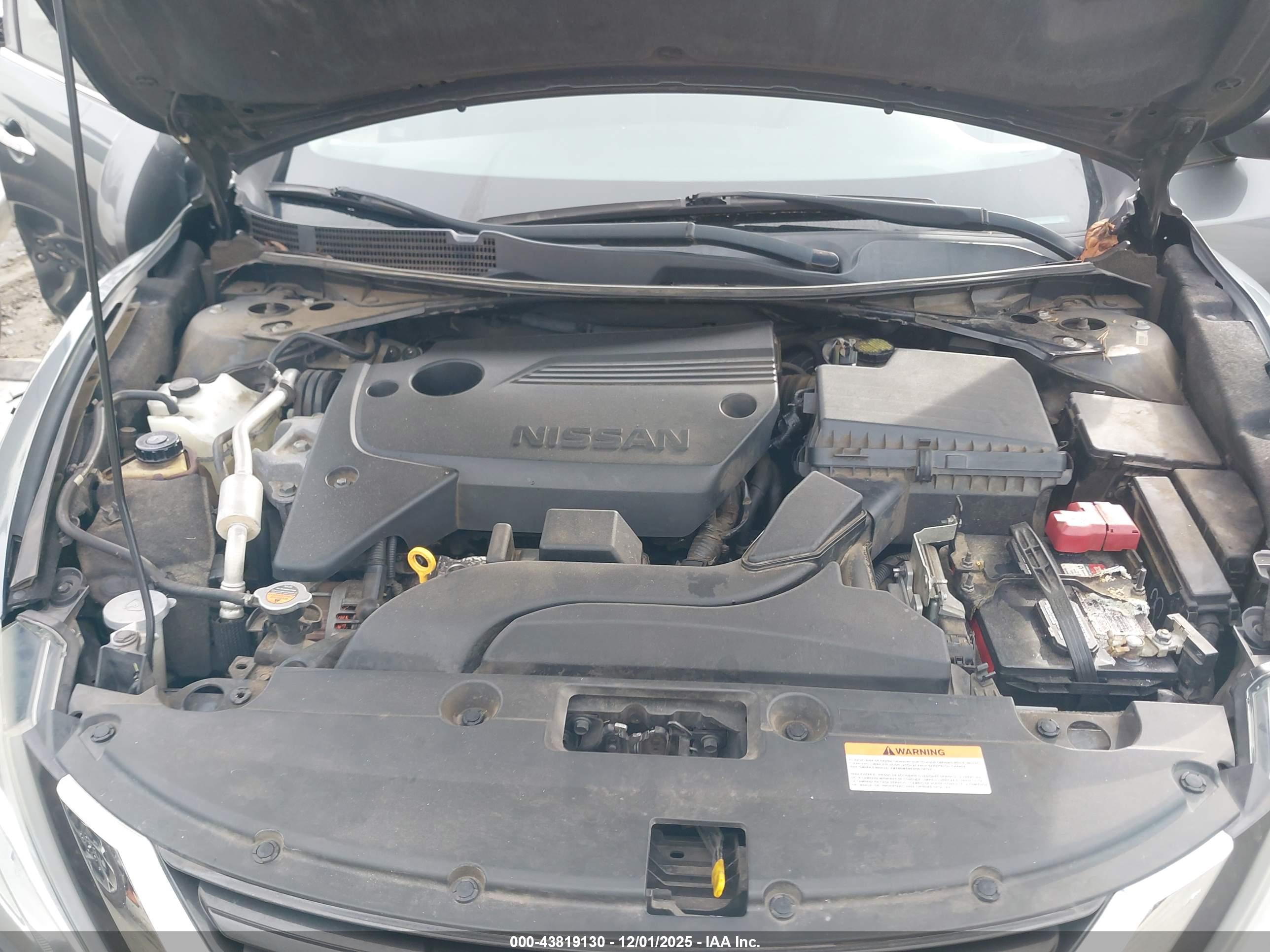 NISSAN ALTIMA image 10