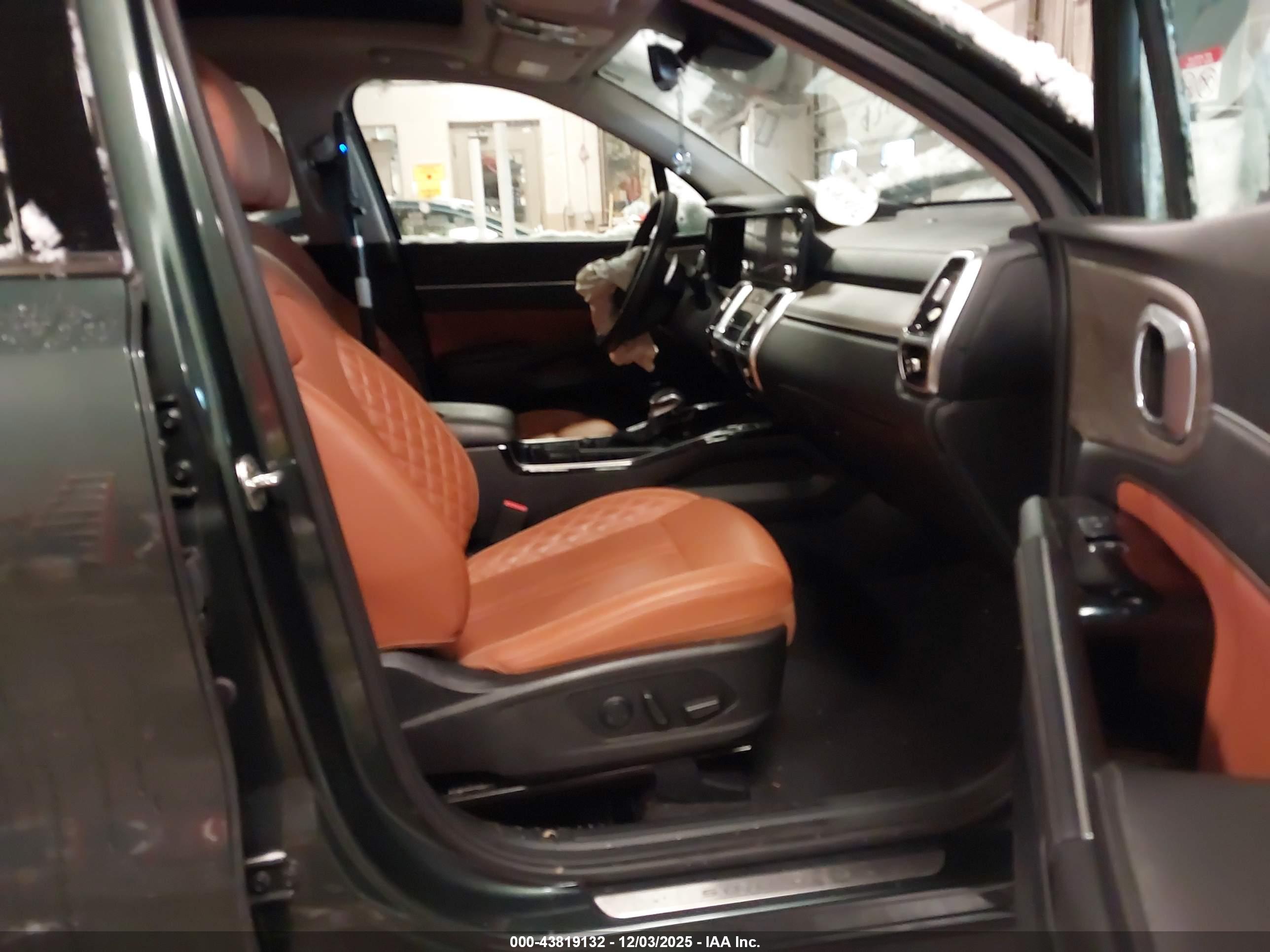 KIA SORENTO image 5