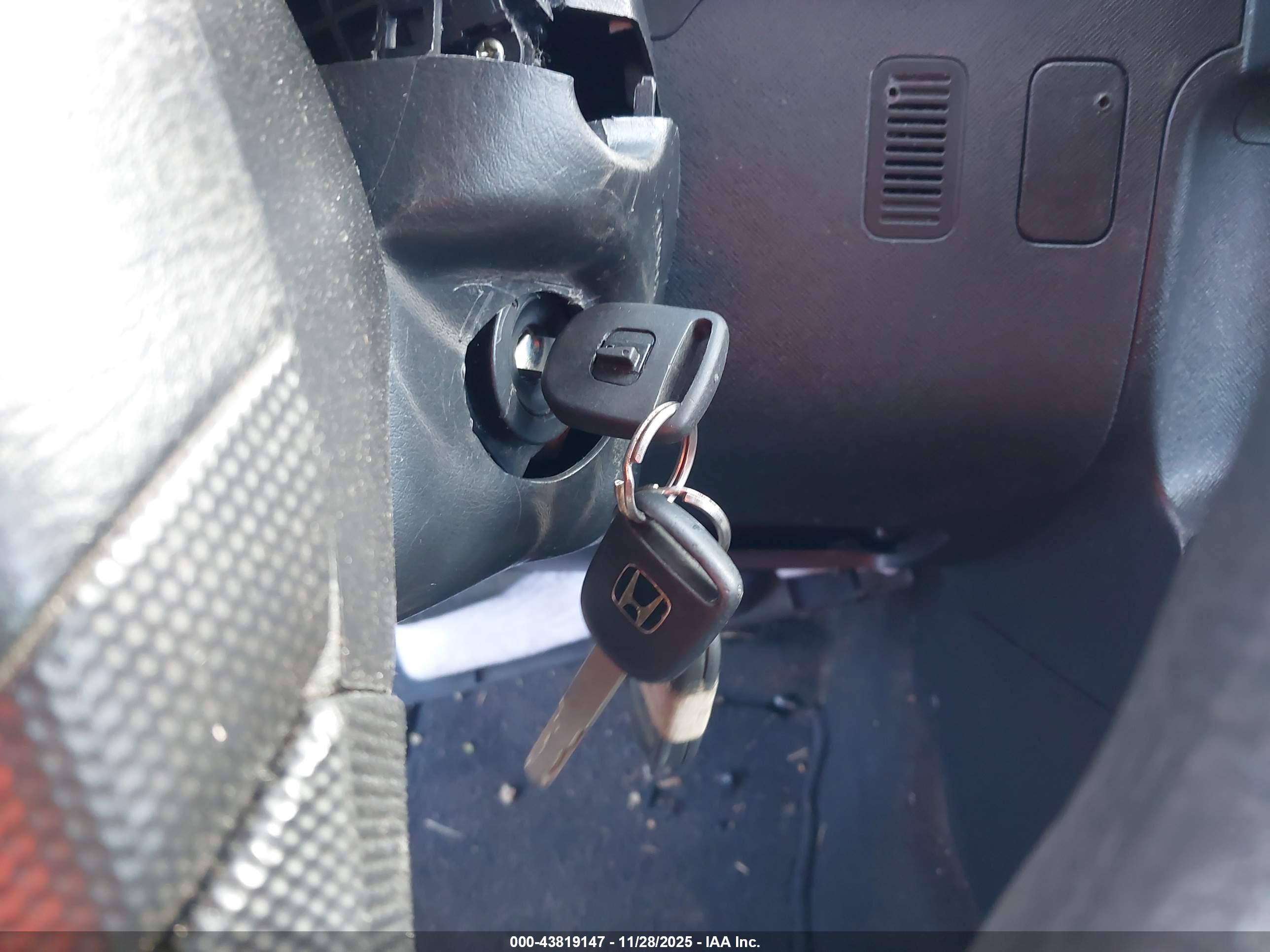 HONDA CR-V image 11
