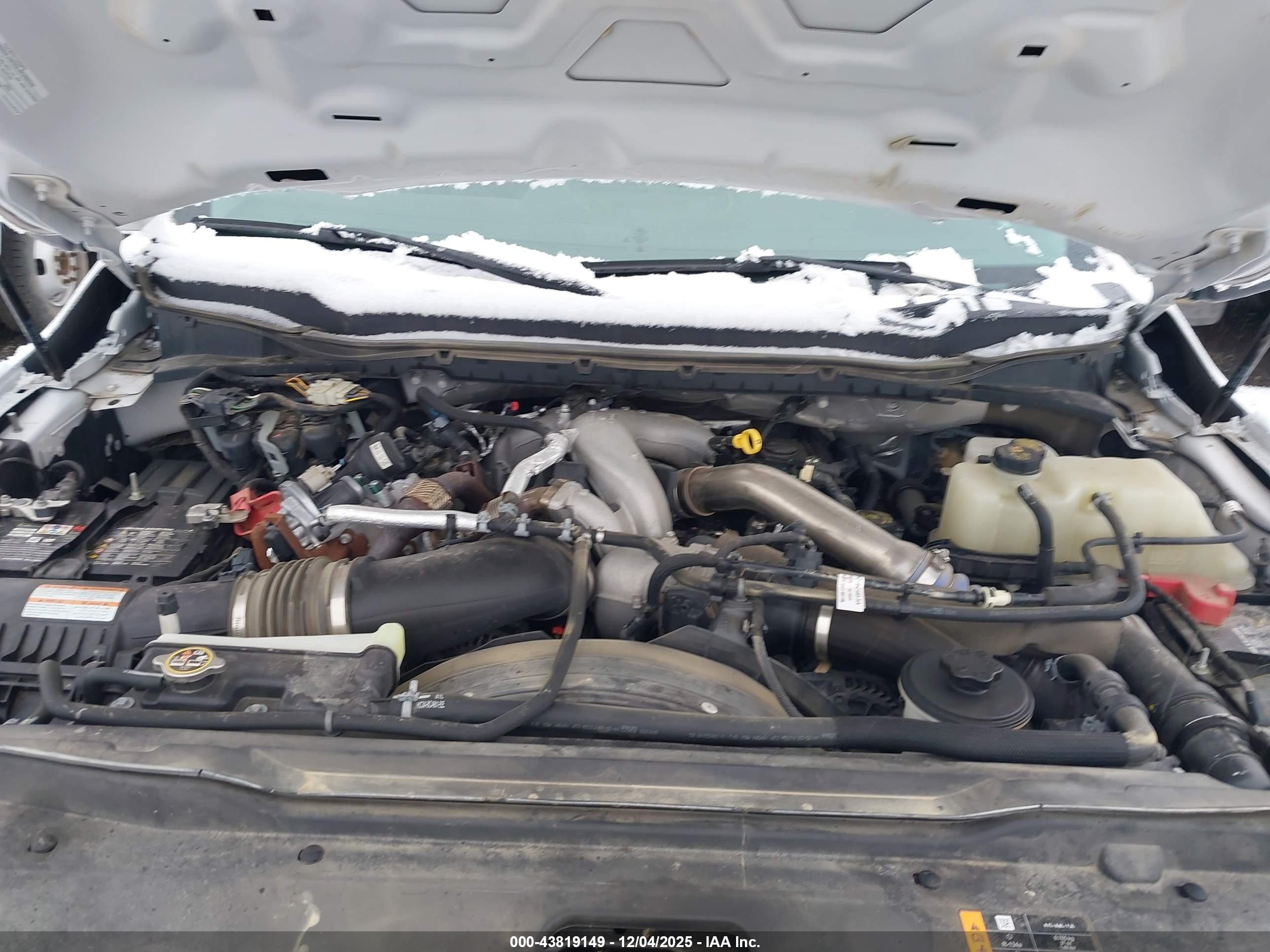 FORD F-550 image 10