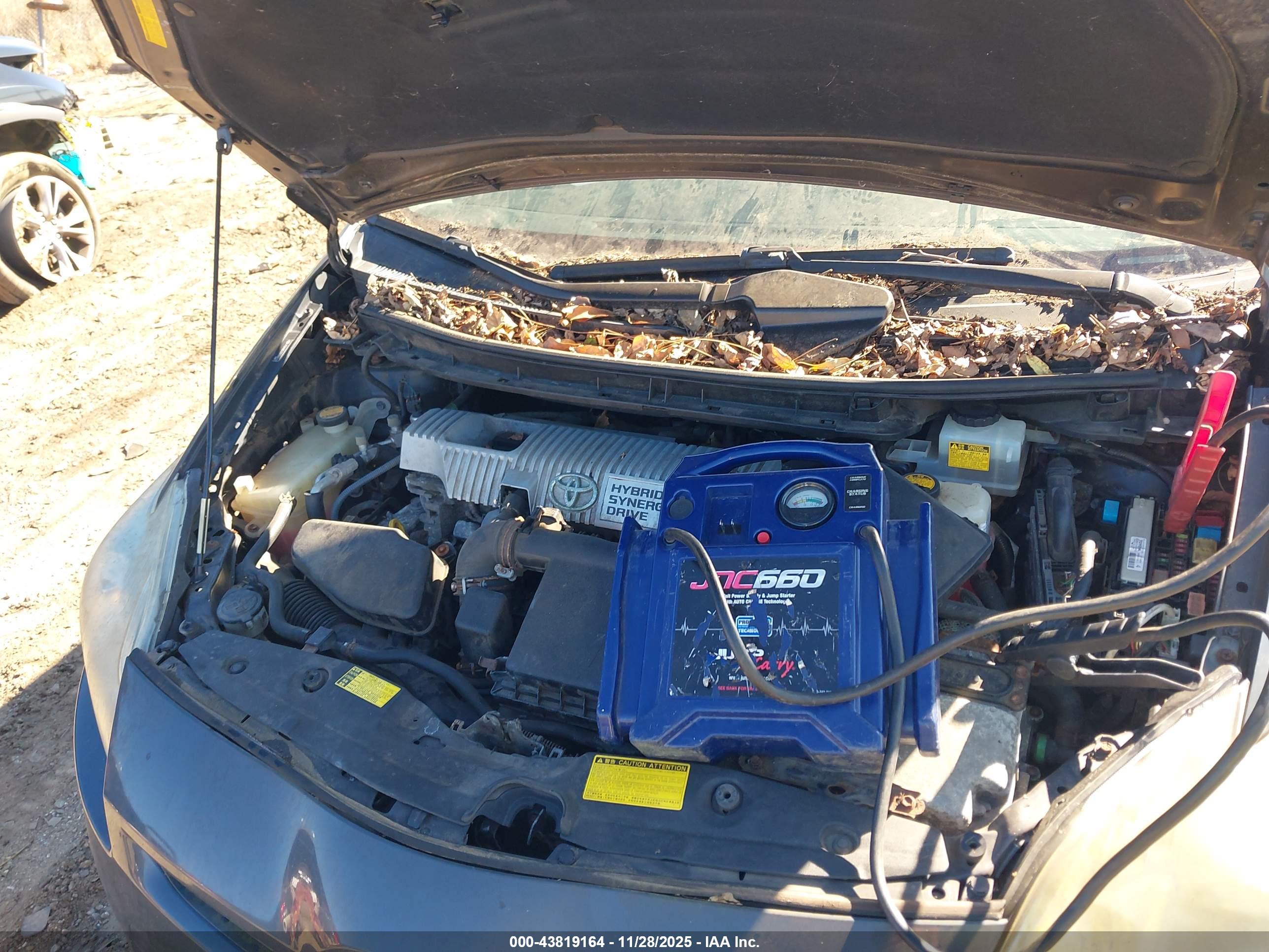 TOYOTA PRIUS image 10