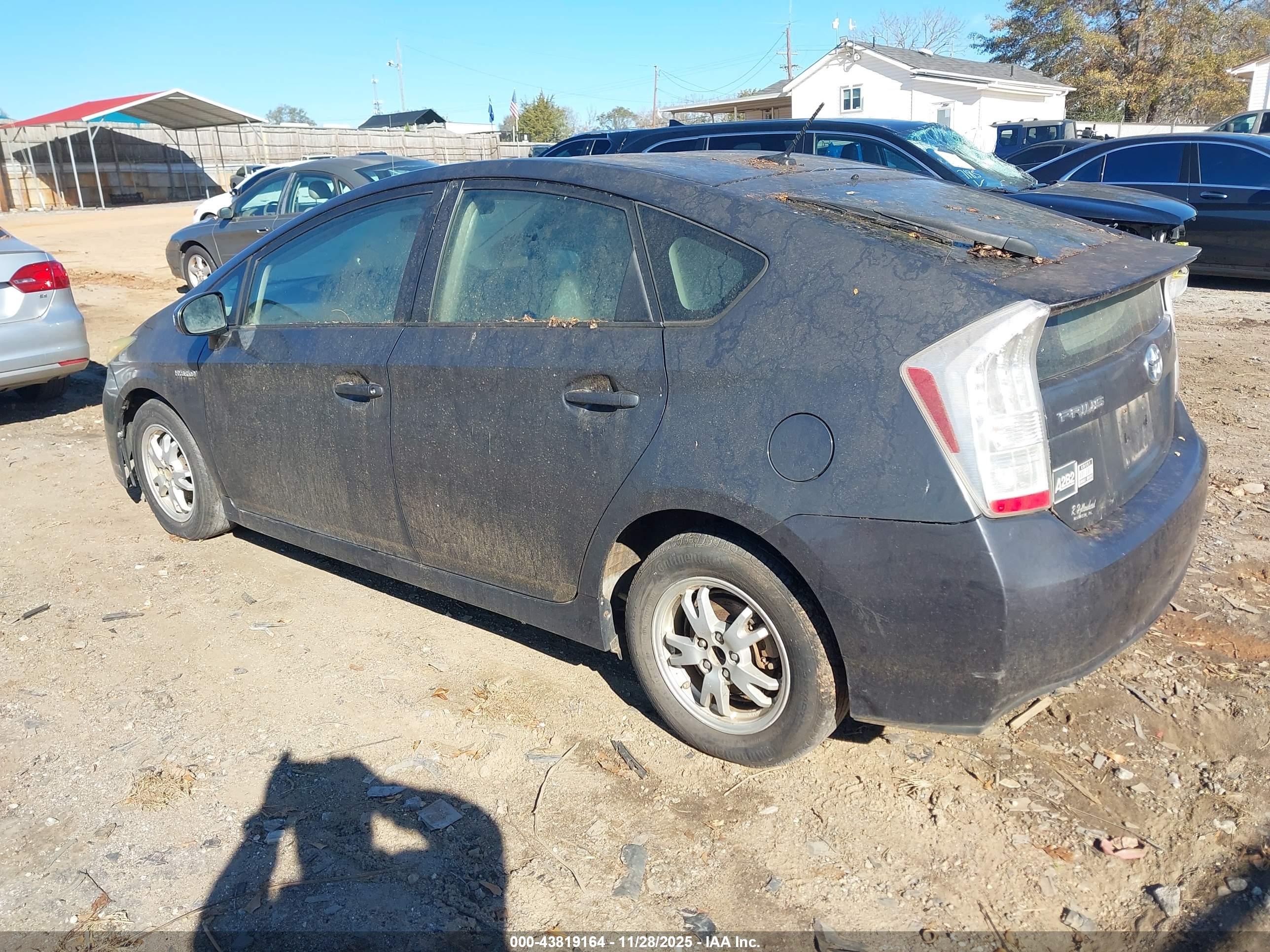 TOYOTA PRIUS image 3