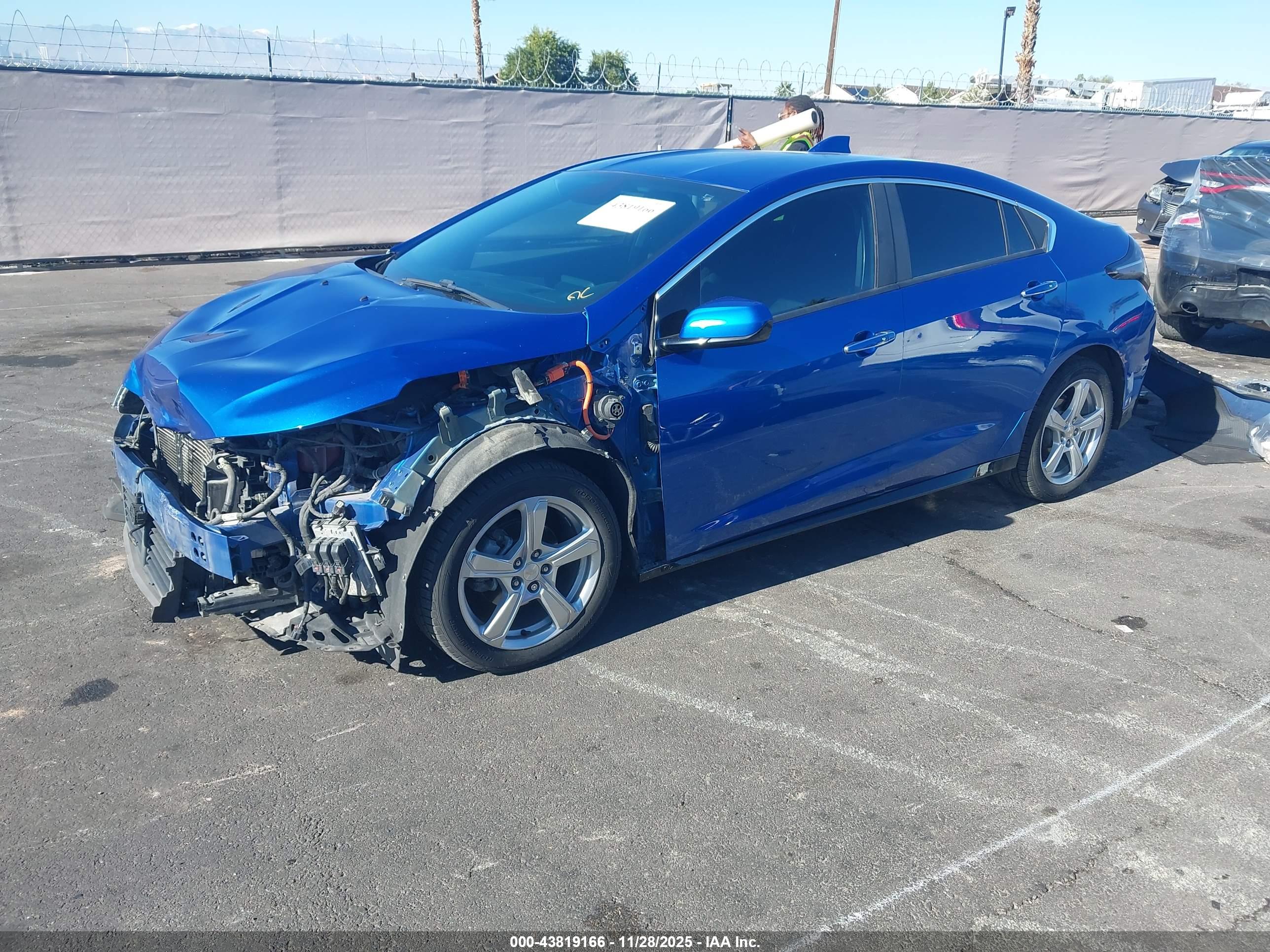 CHEVROLET VOLT image 2