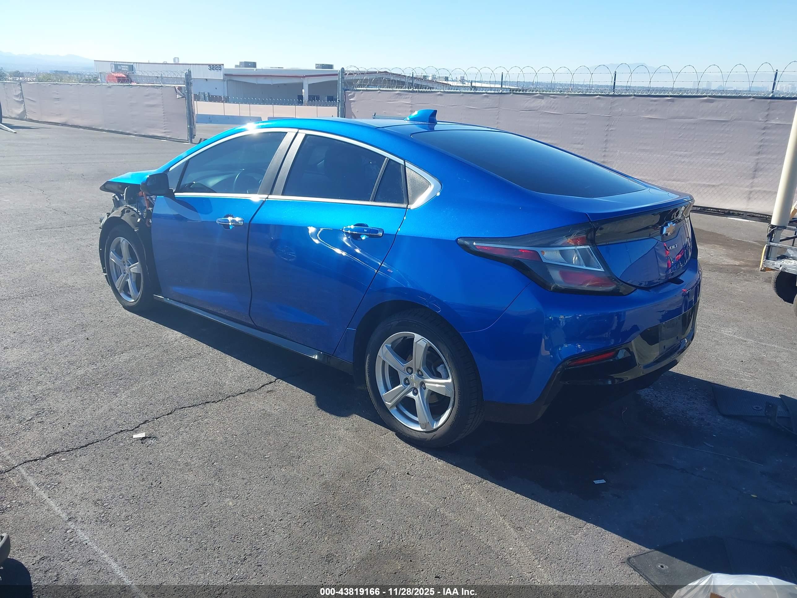 CHEVROLET VOLT image 3