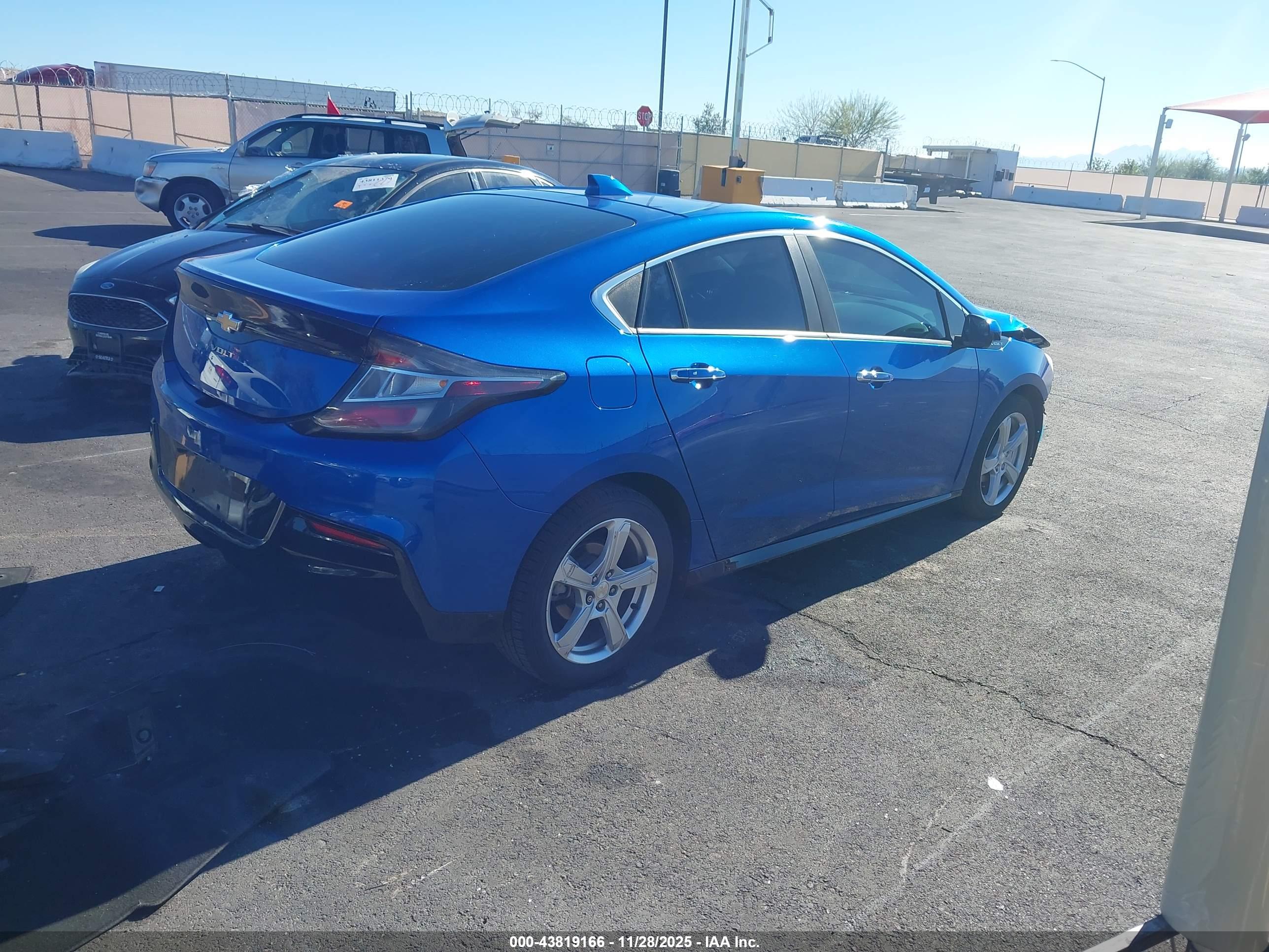 CHEVROLET VOLT image 4