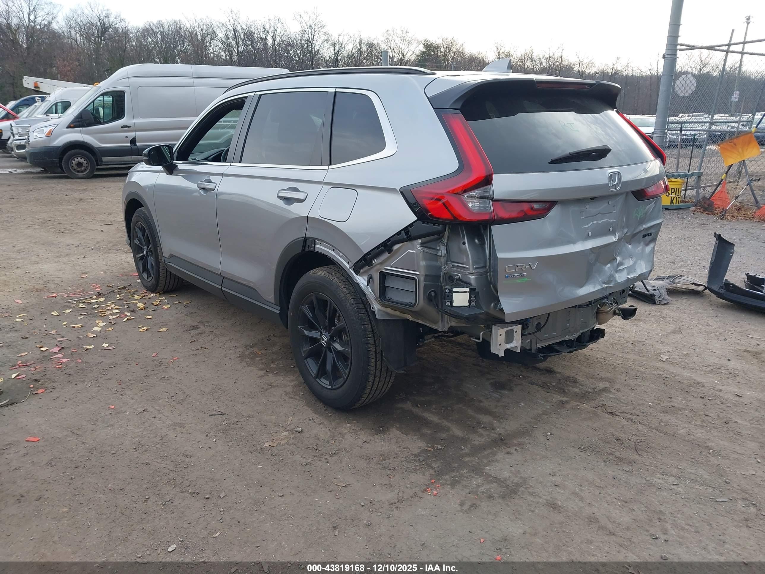 HONDA CR-V image 3