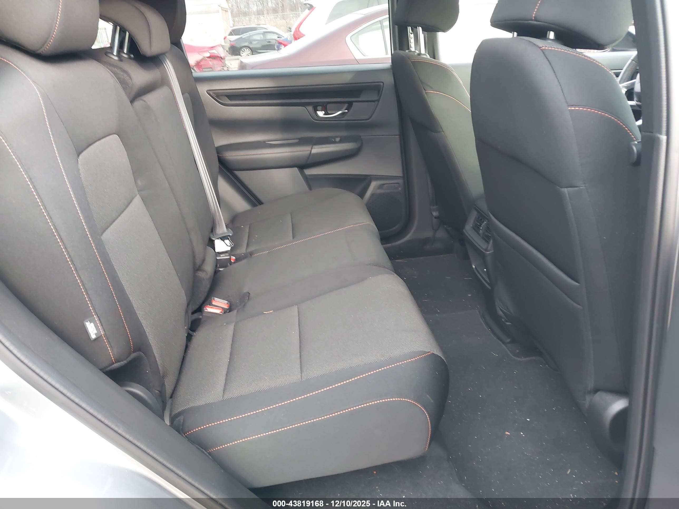 HONDA CR-V image 8