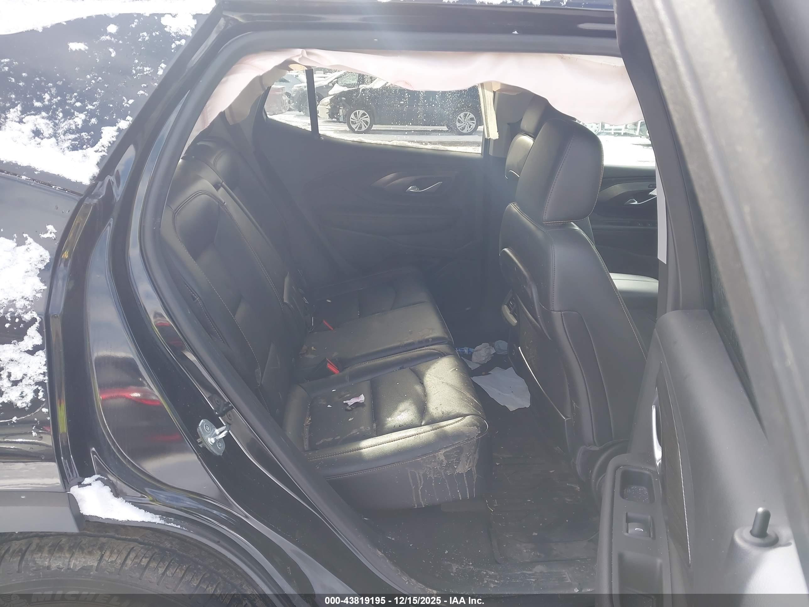 GMC TERRAIN image 8