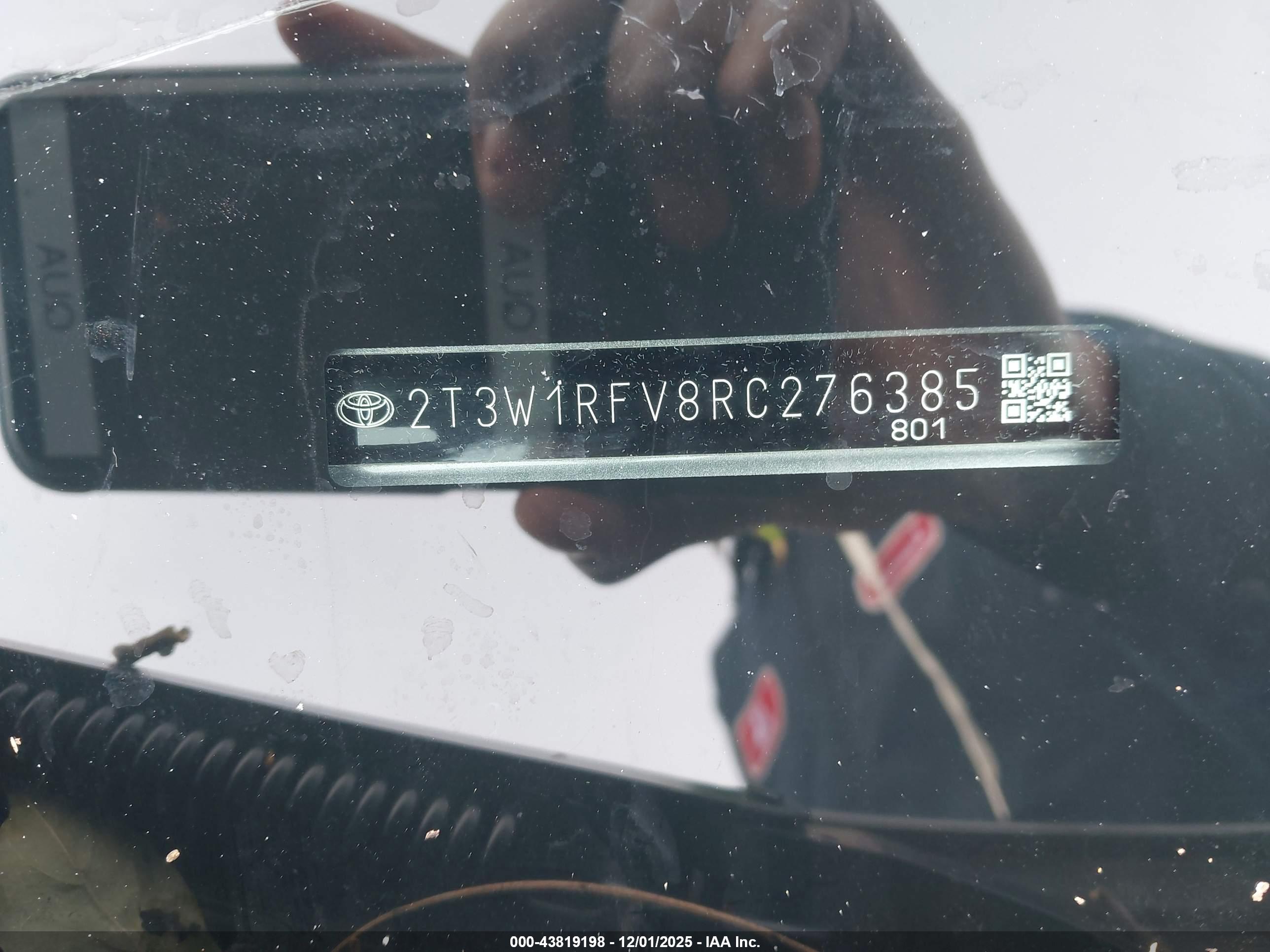 TOYOTA RAV4 image 9