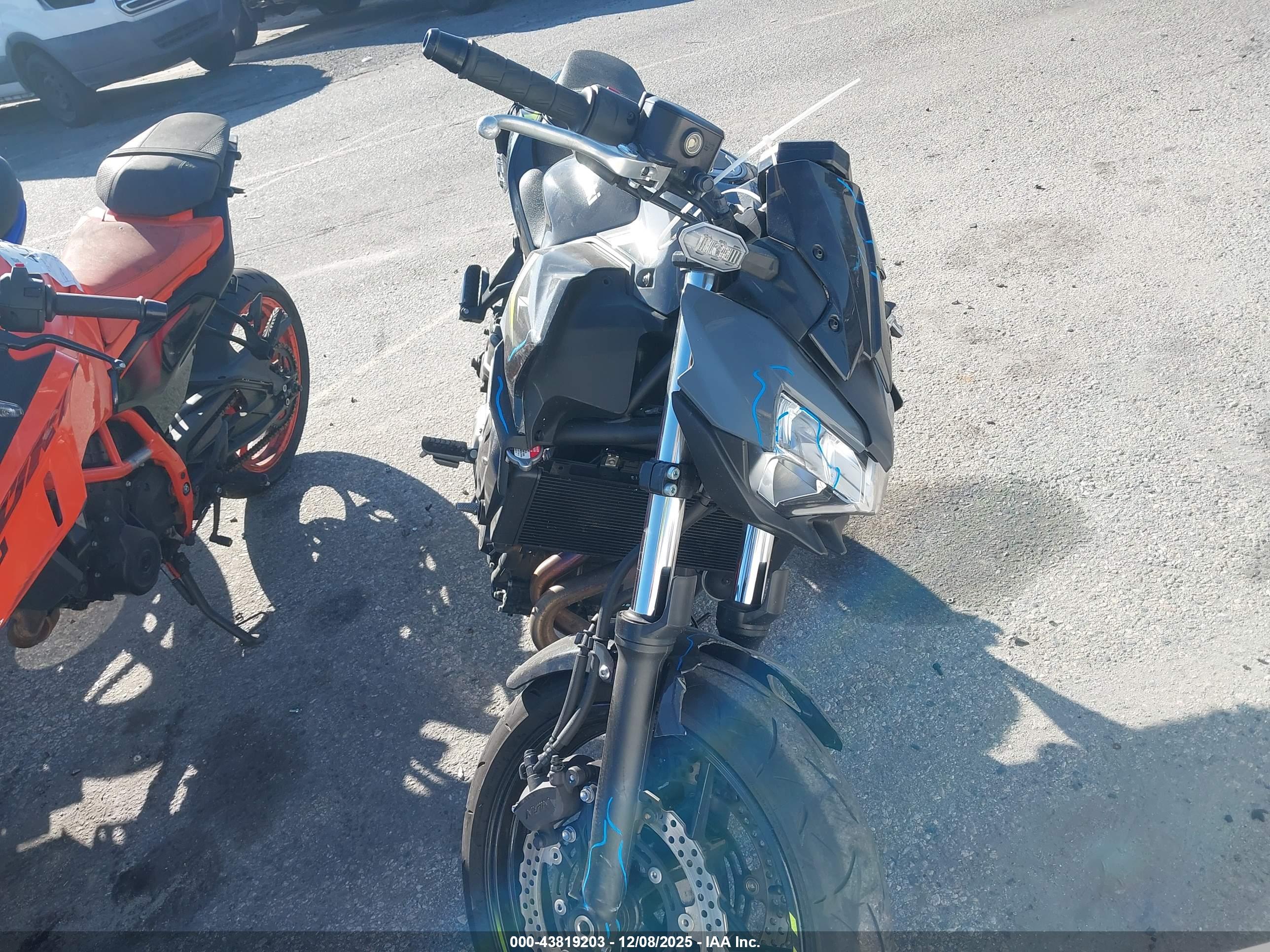 KAWASAKI ER650 image 5