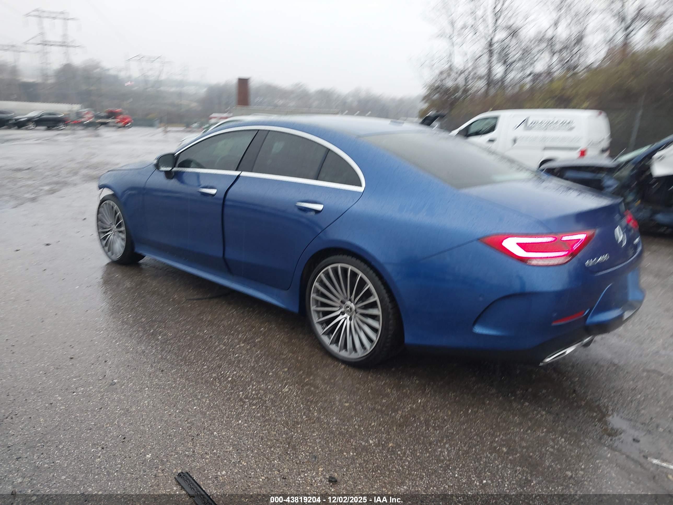 MERCEDES-BENZ CLS image 3