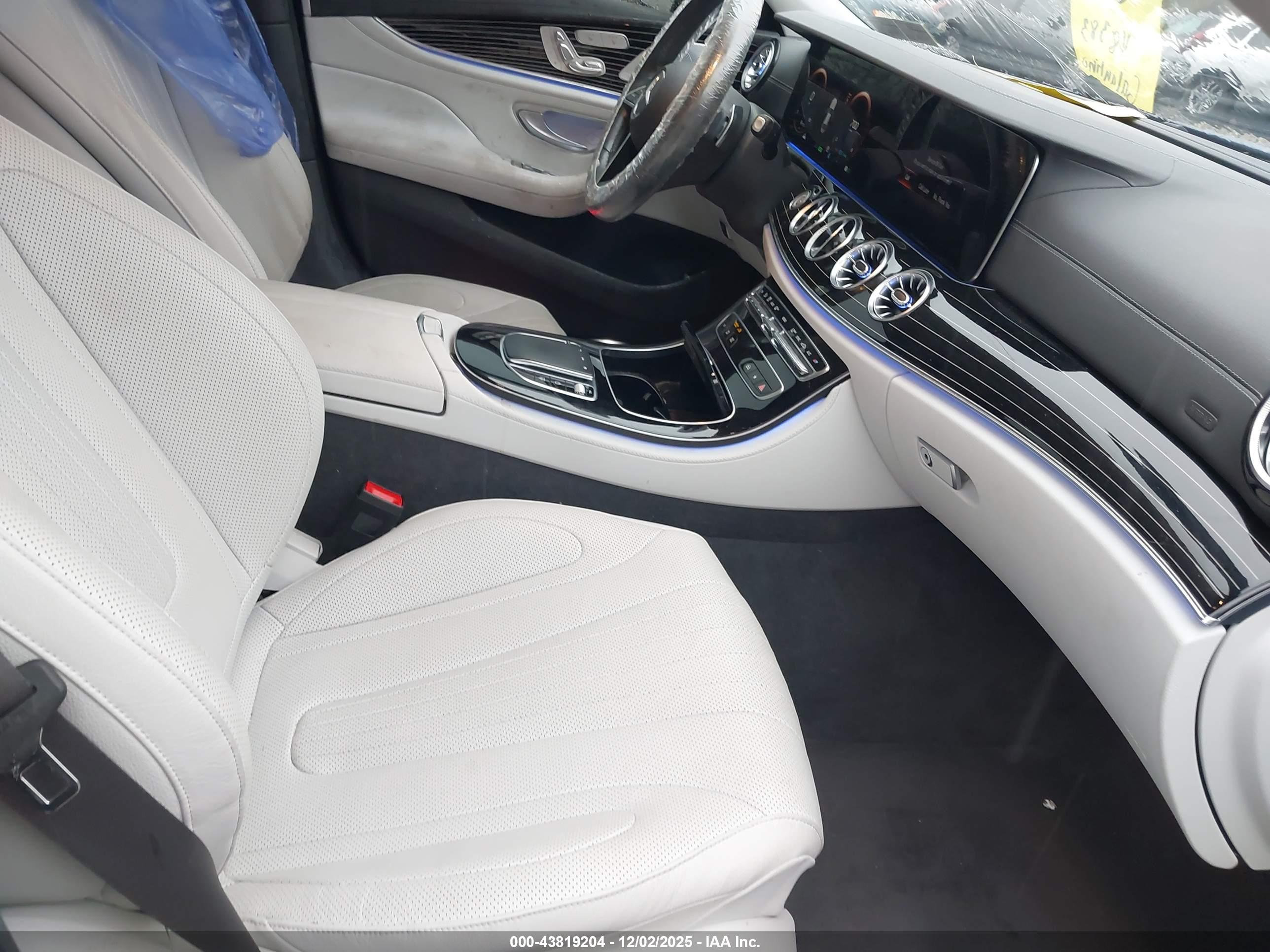 MERCEDES-BENZ CLS image 5