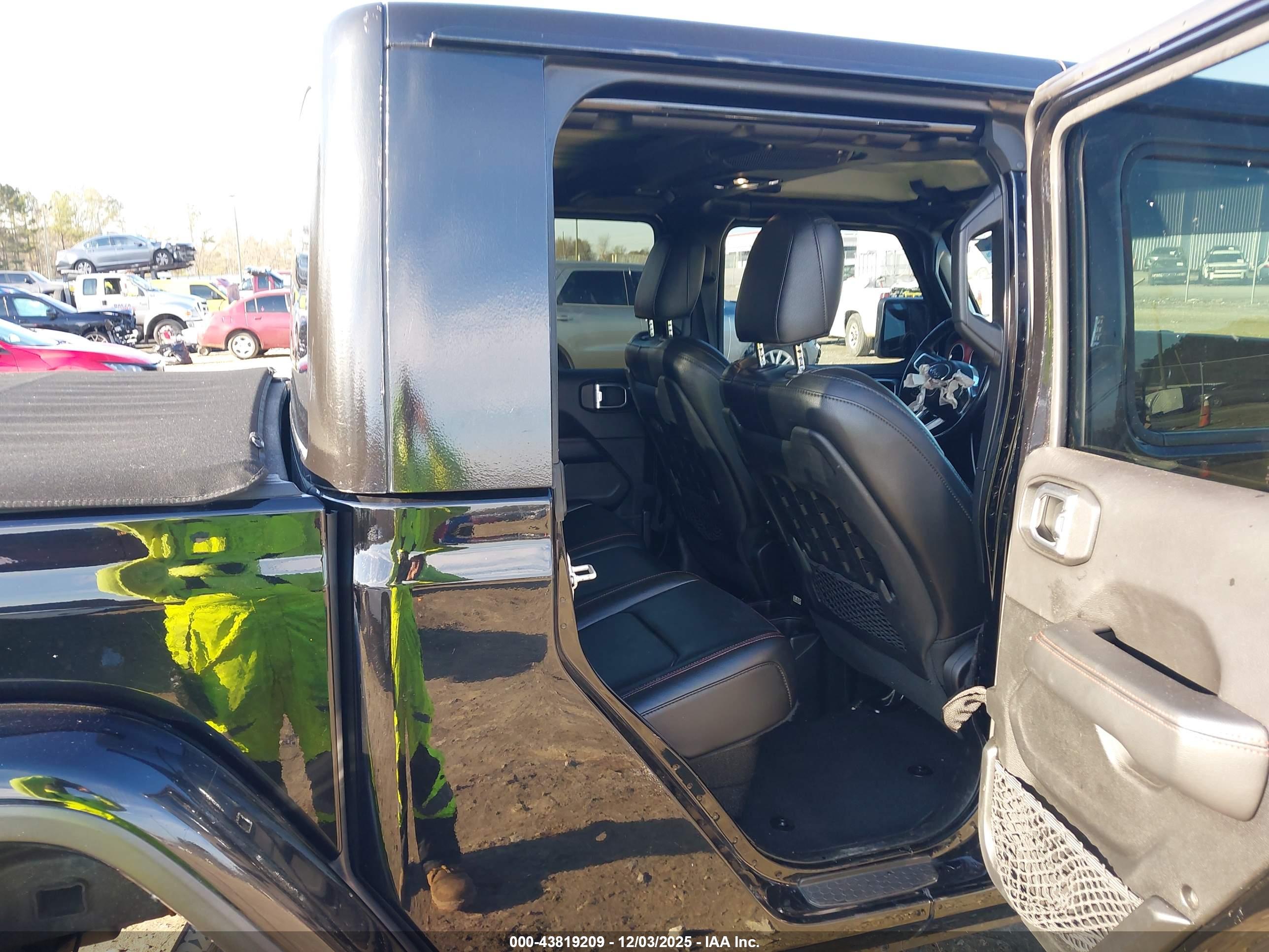 JEEP GLADIATOR image 8