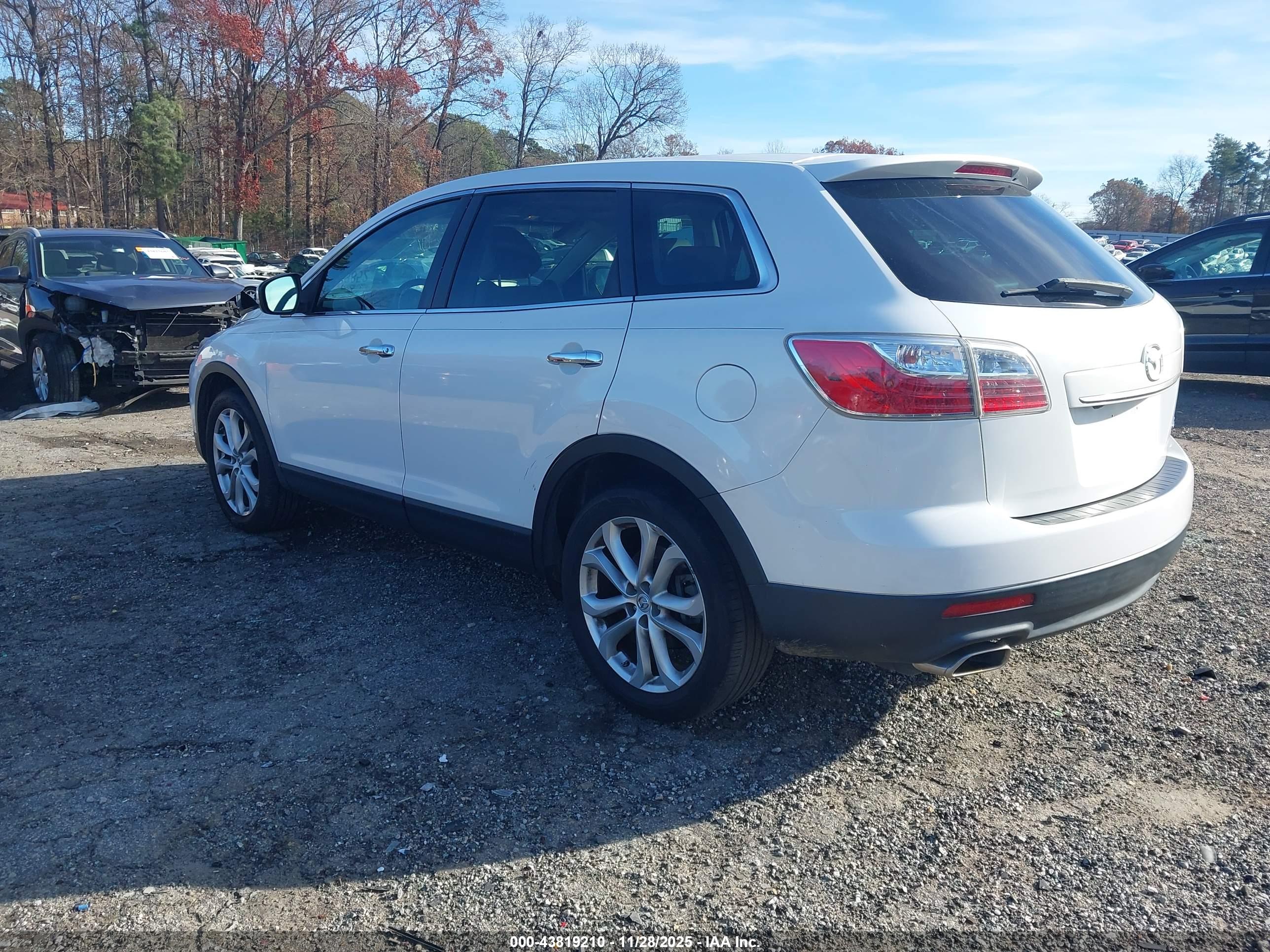 MAZDA CX-9 image 3