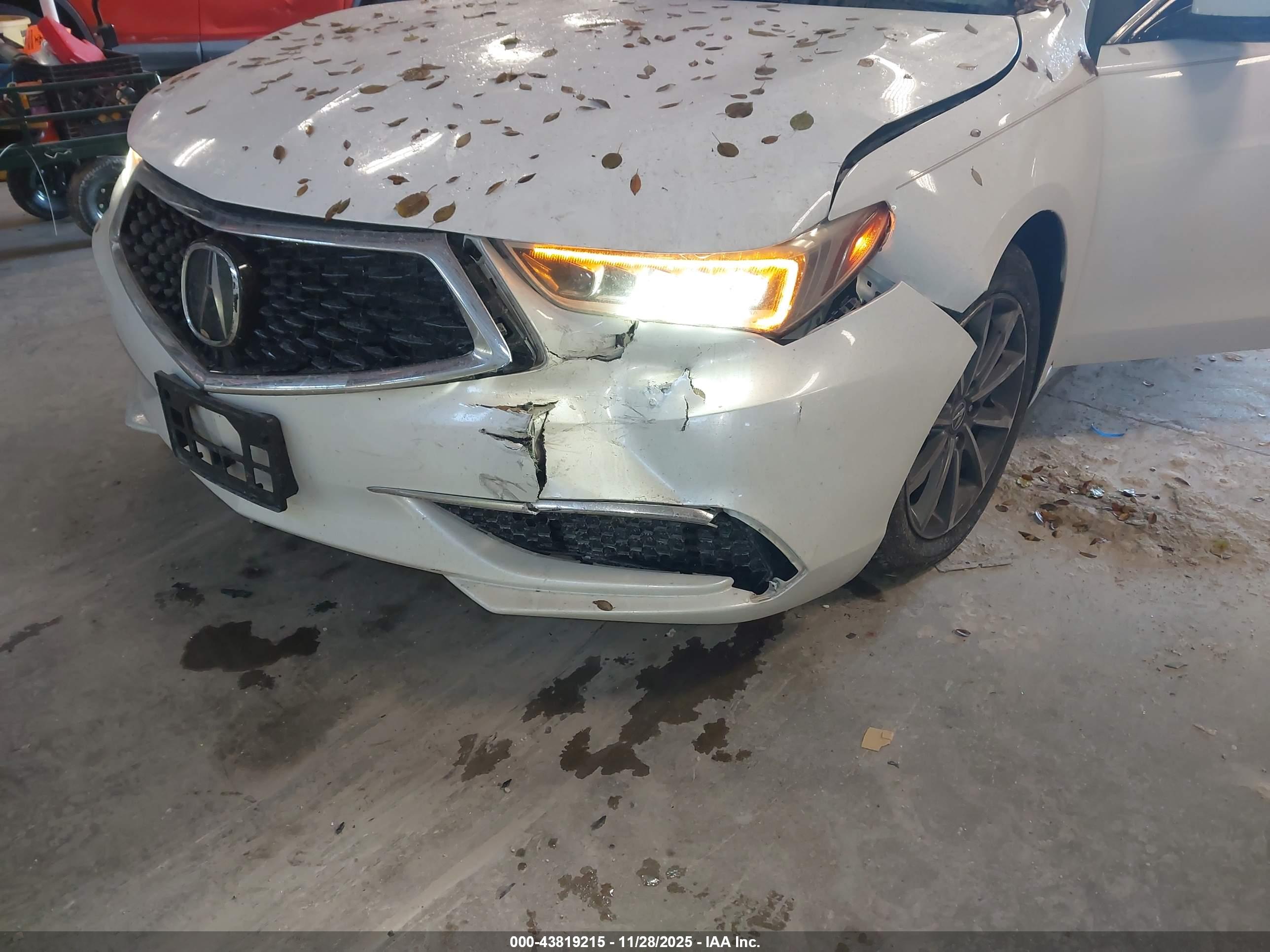 ACURA TLX image 6