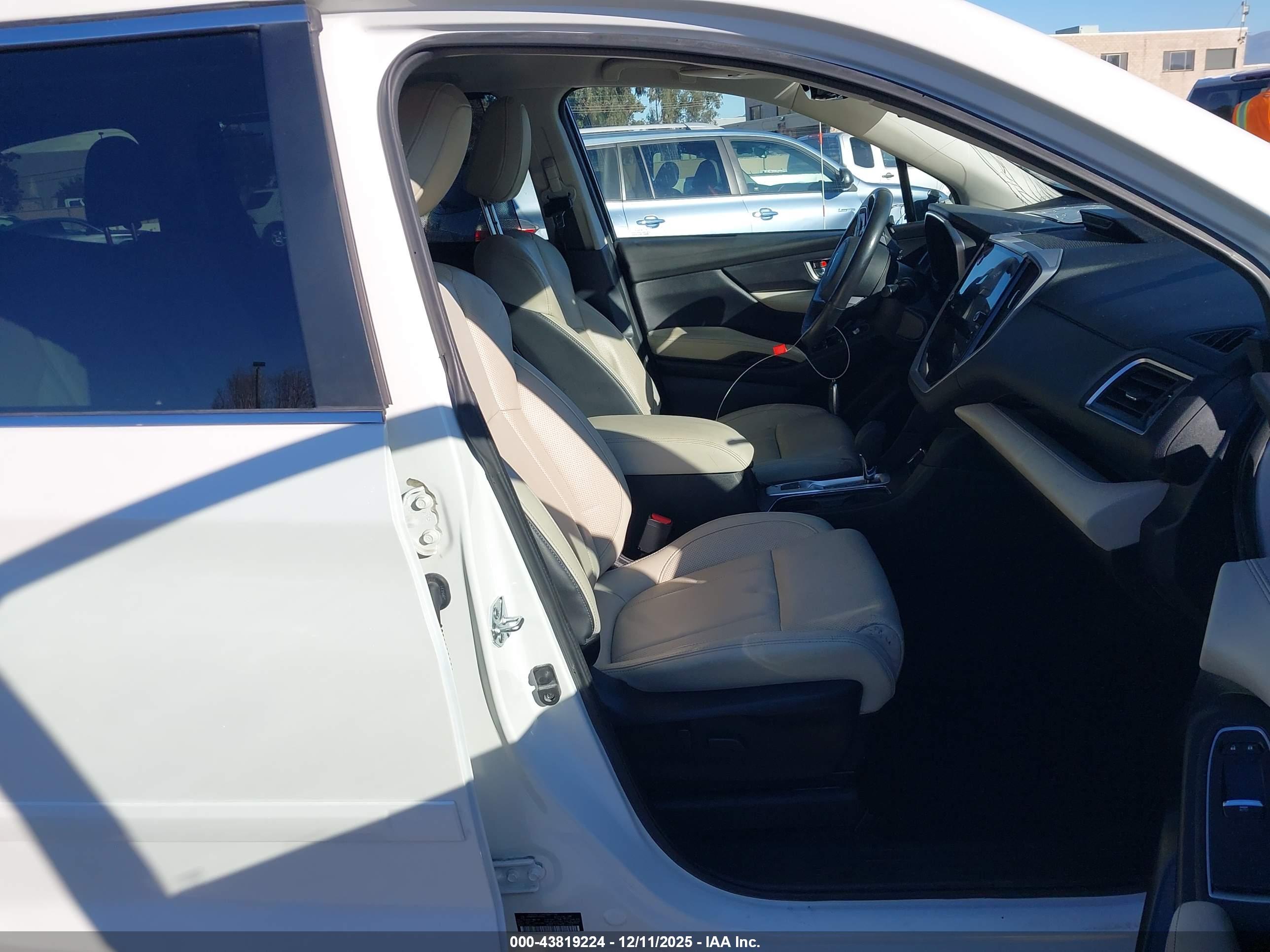 SUBARU ASCENT image 5