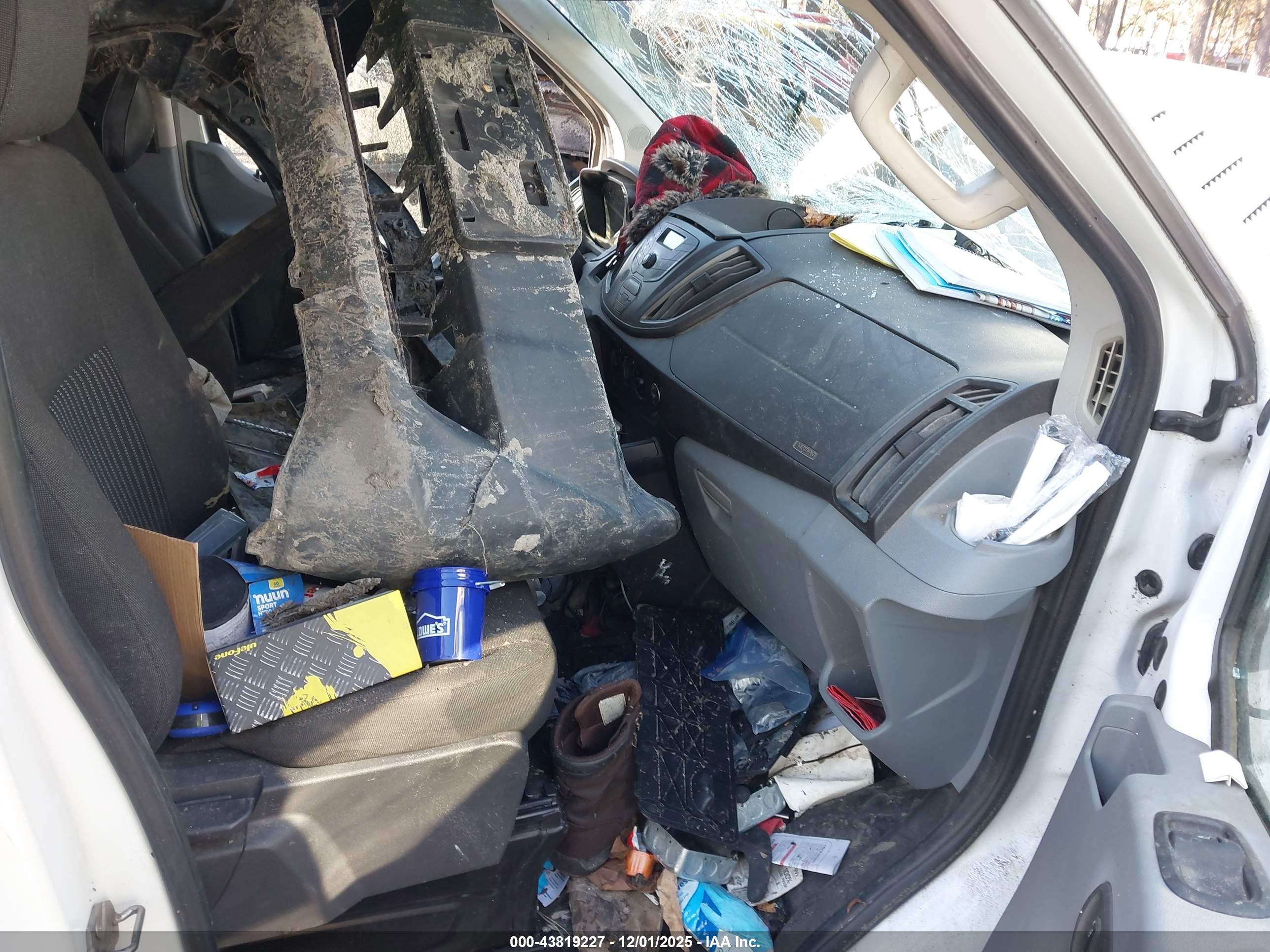 FORD TRANSIT-250 image 5