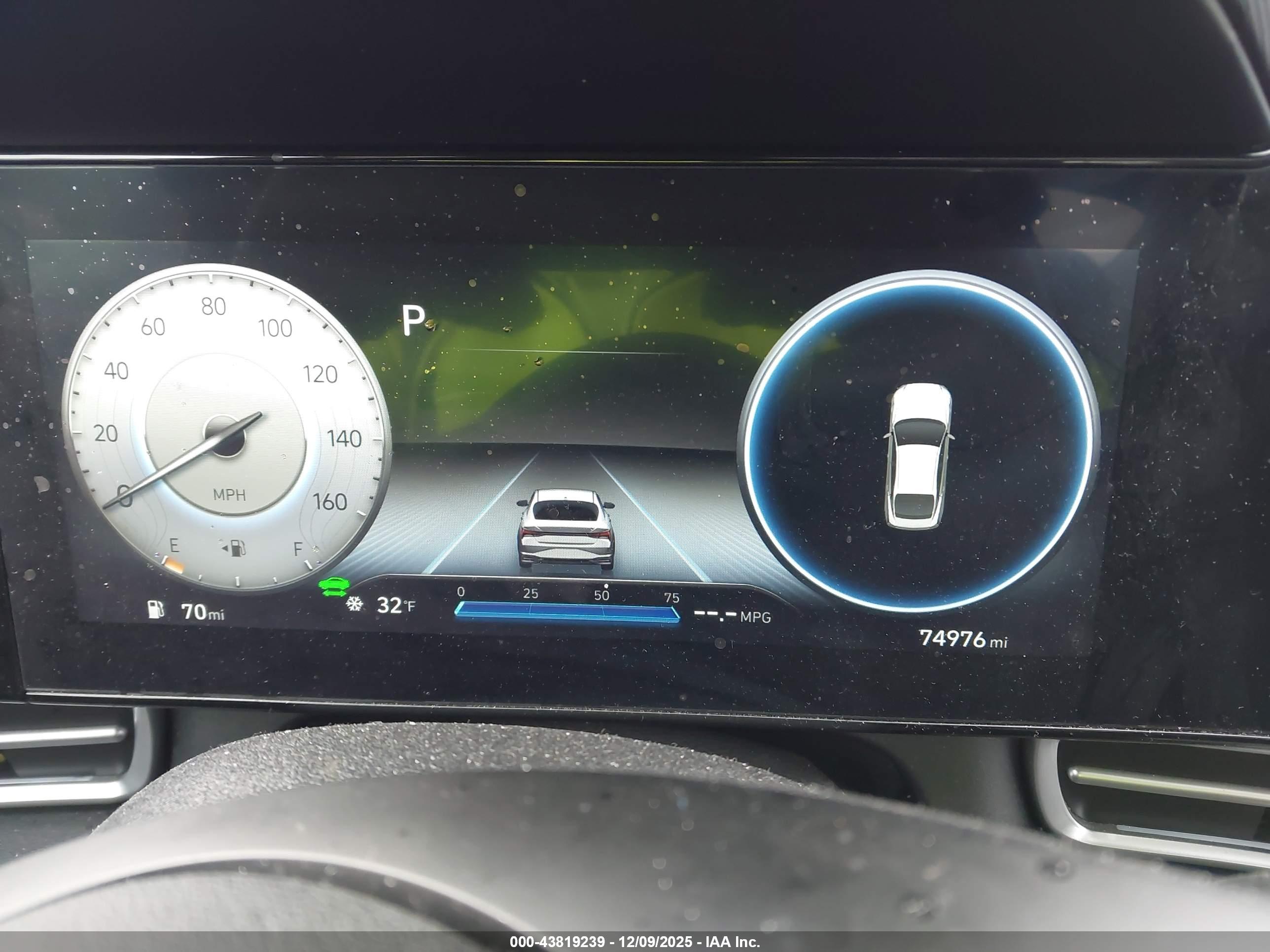 HYUNDAI ELANTRA image 7
