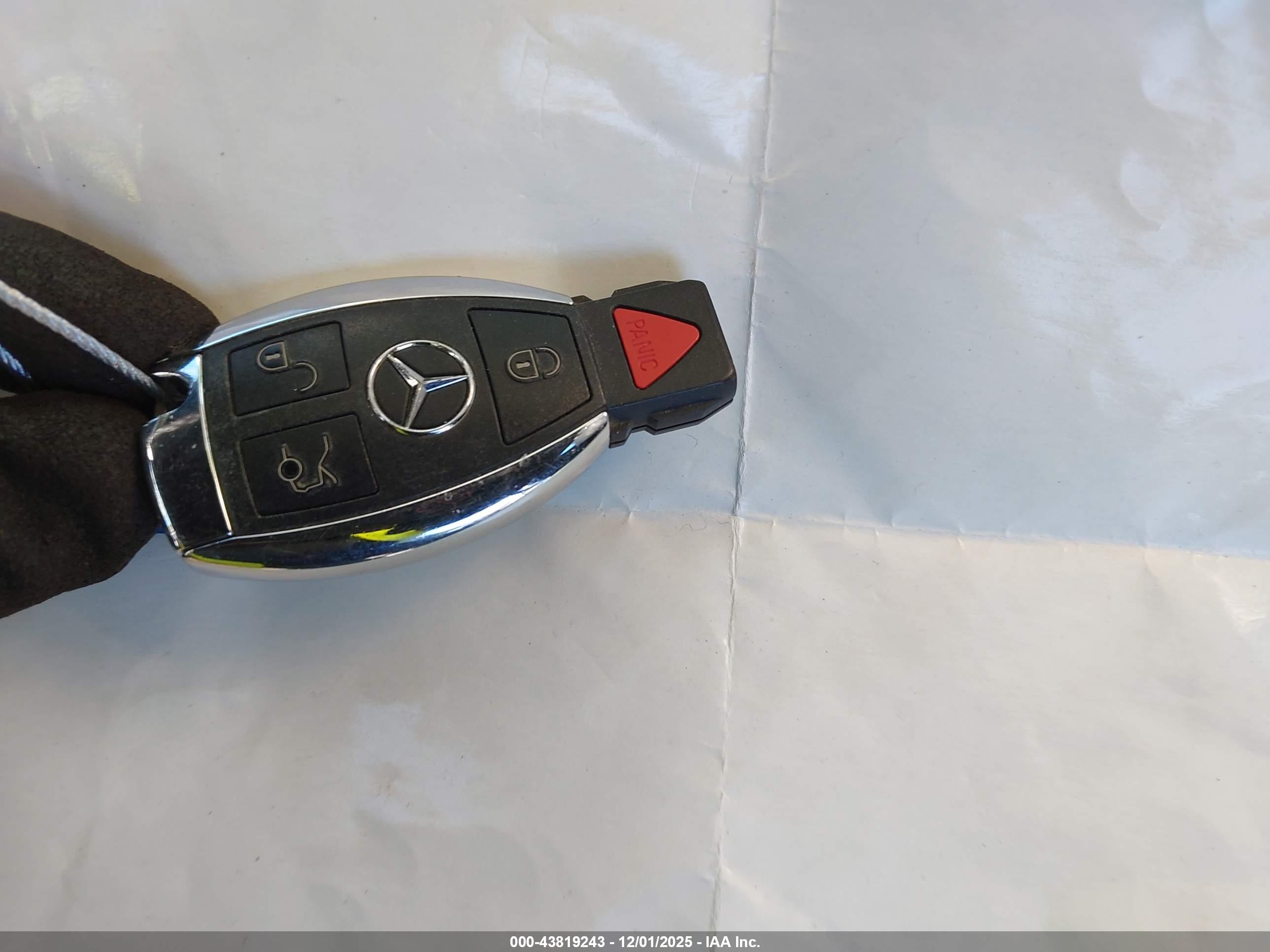 MERCEDES-BENZ C image 11