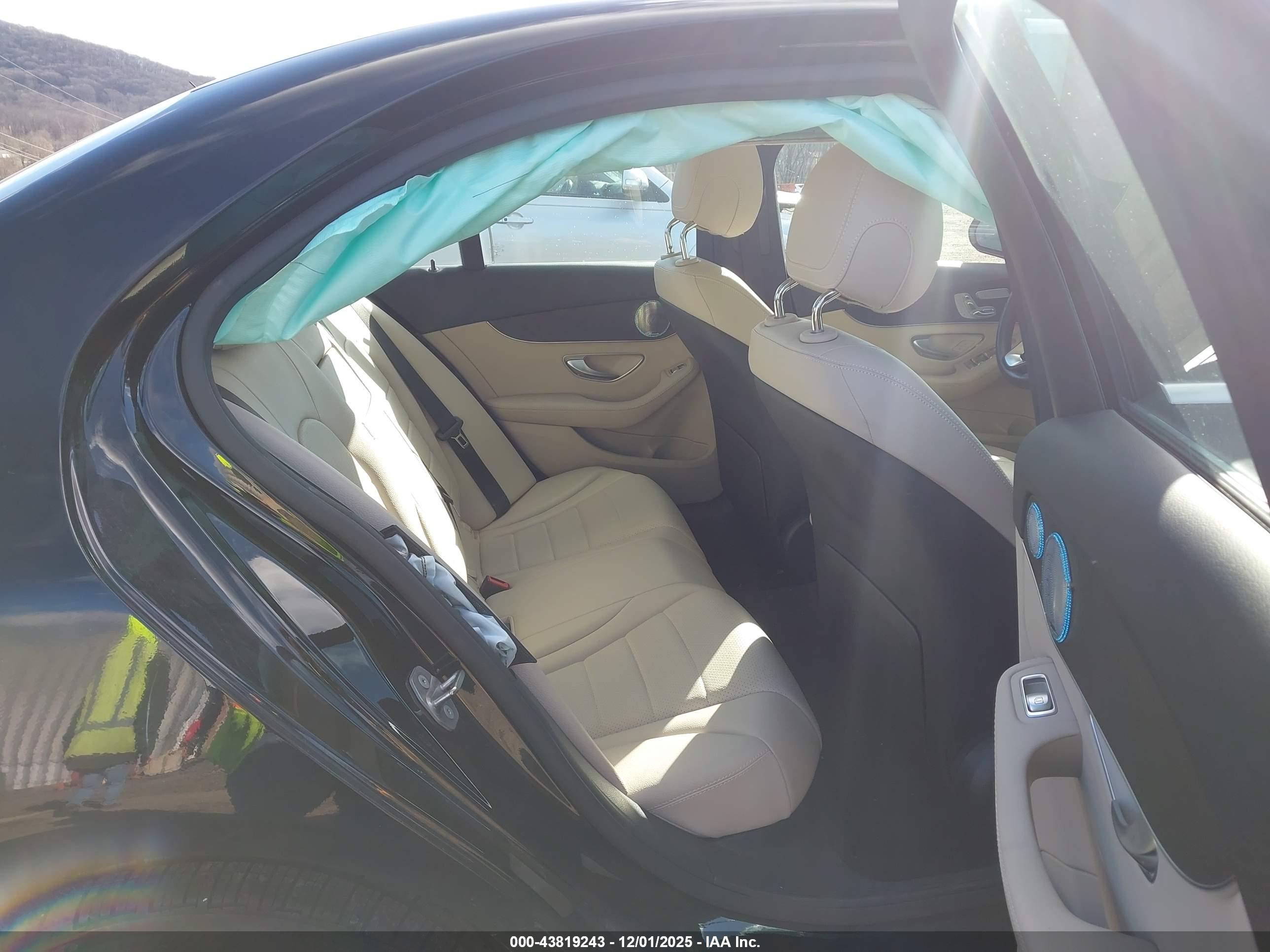 MERCEDES-BENZ C image 8