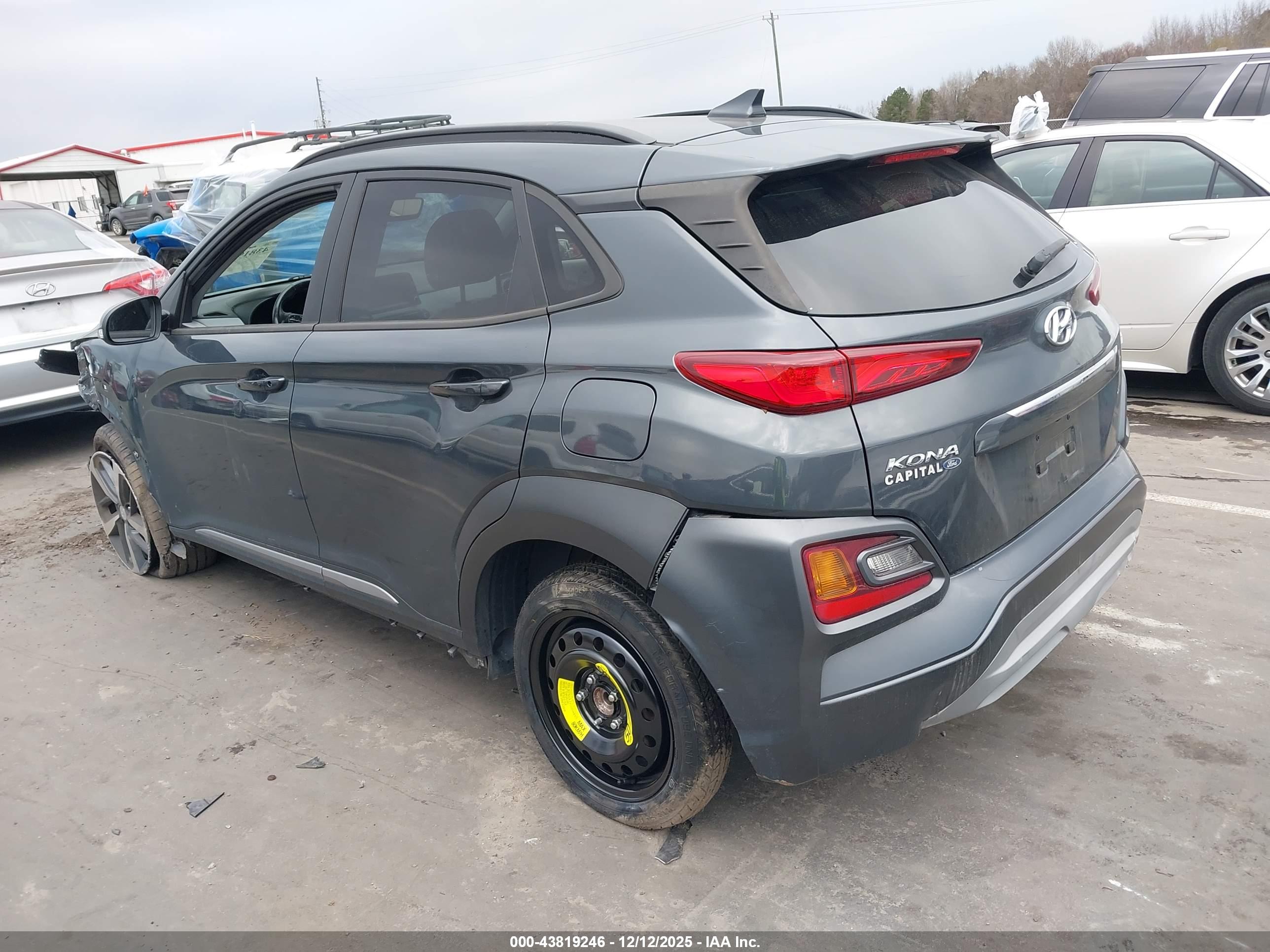 HYUNDAI KONA image 3