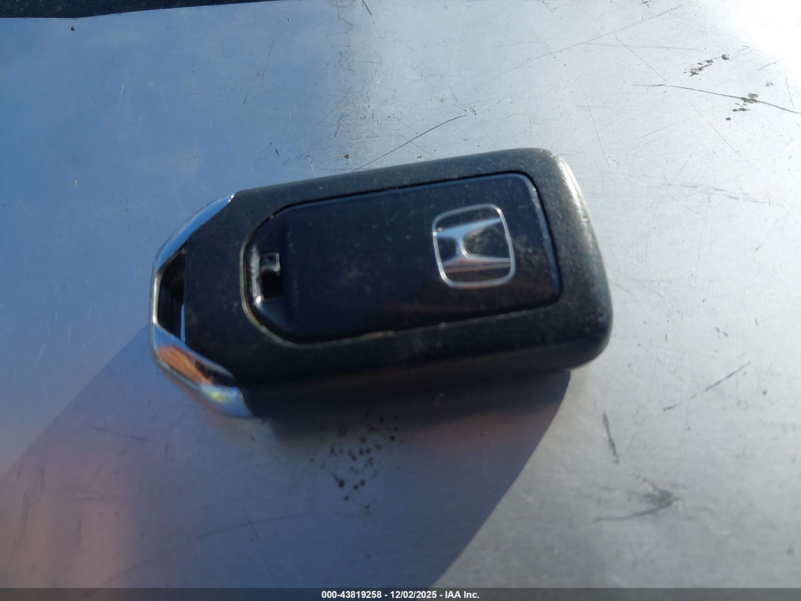 HONDA CIVIC image 11
