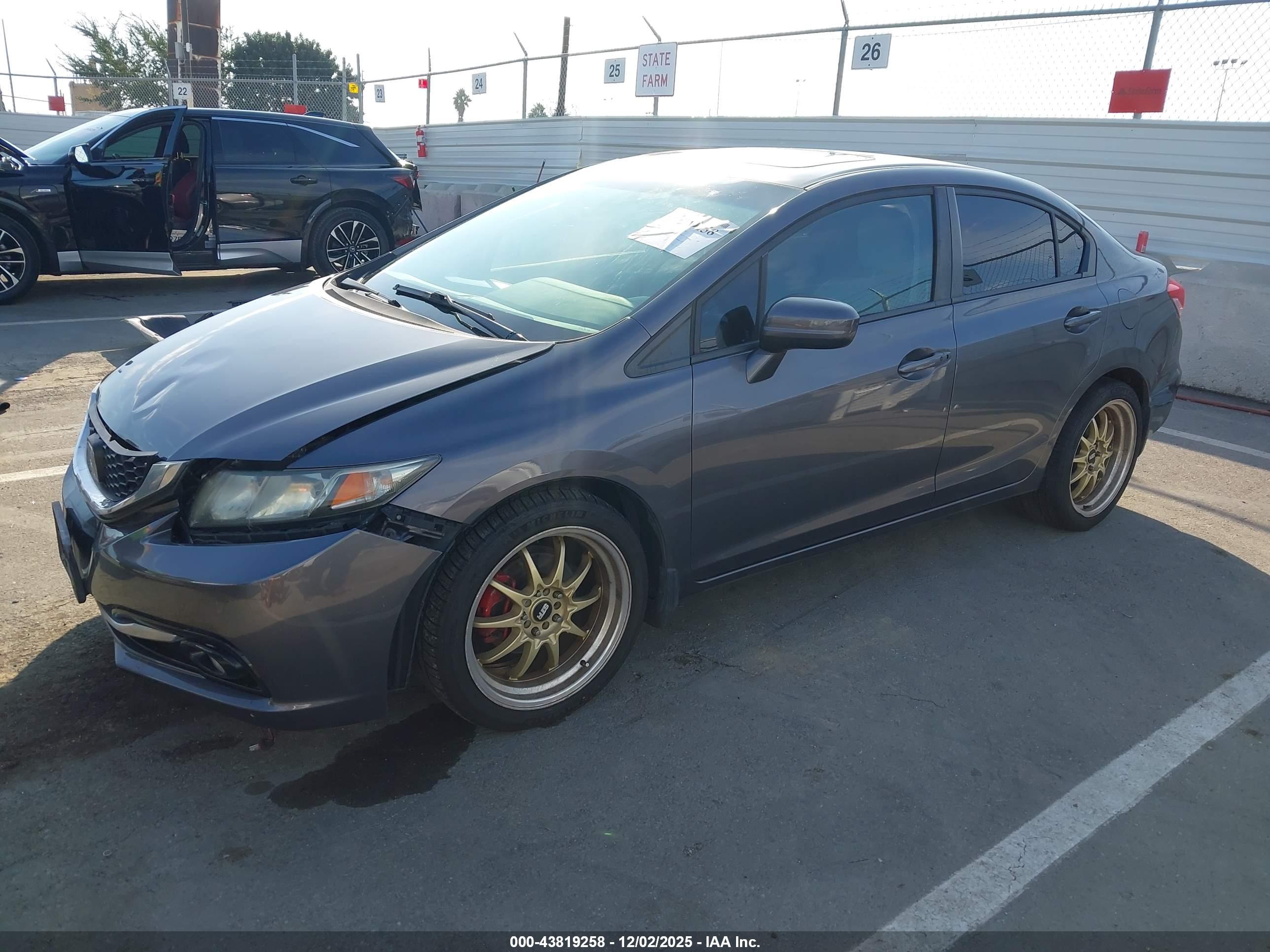 HONDA CIVIC image 2