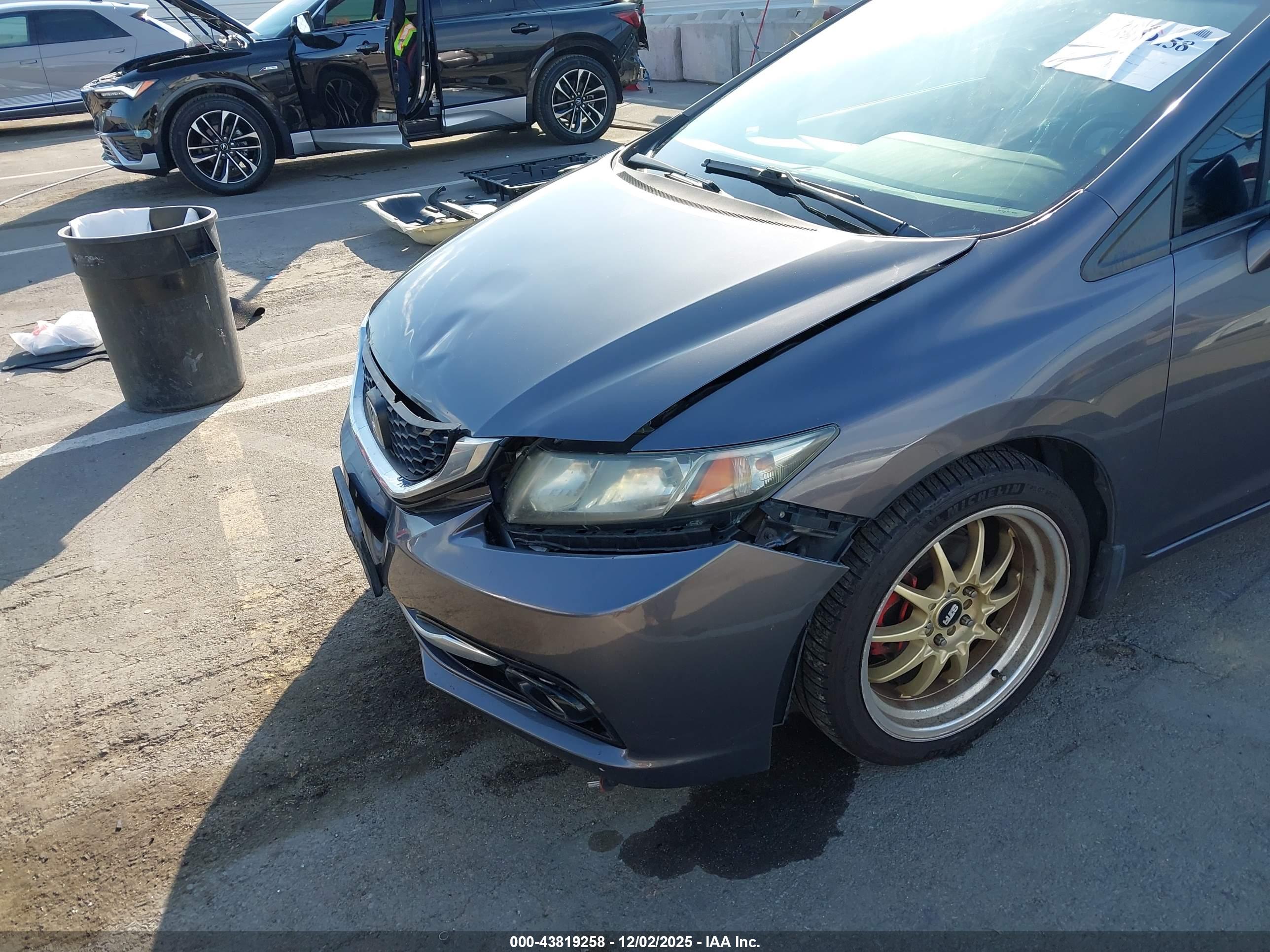HONDA CIVIC image 6