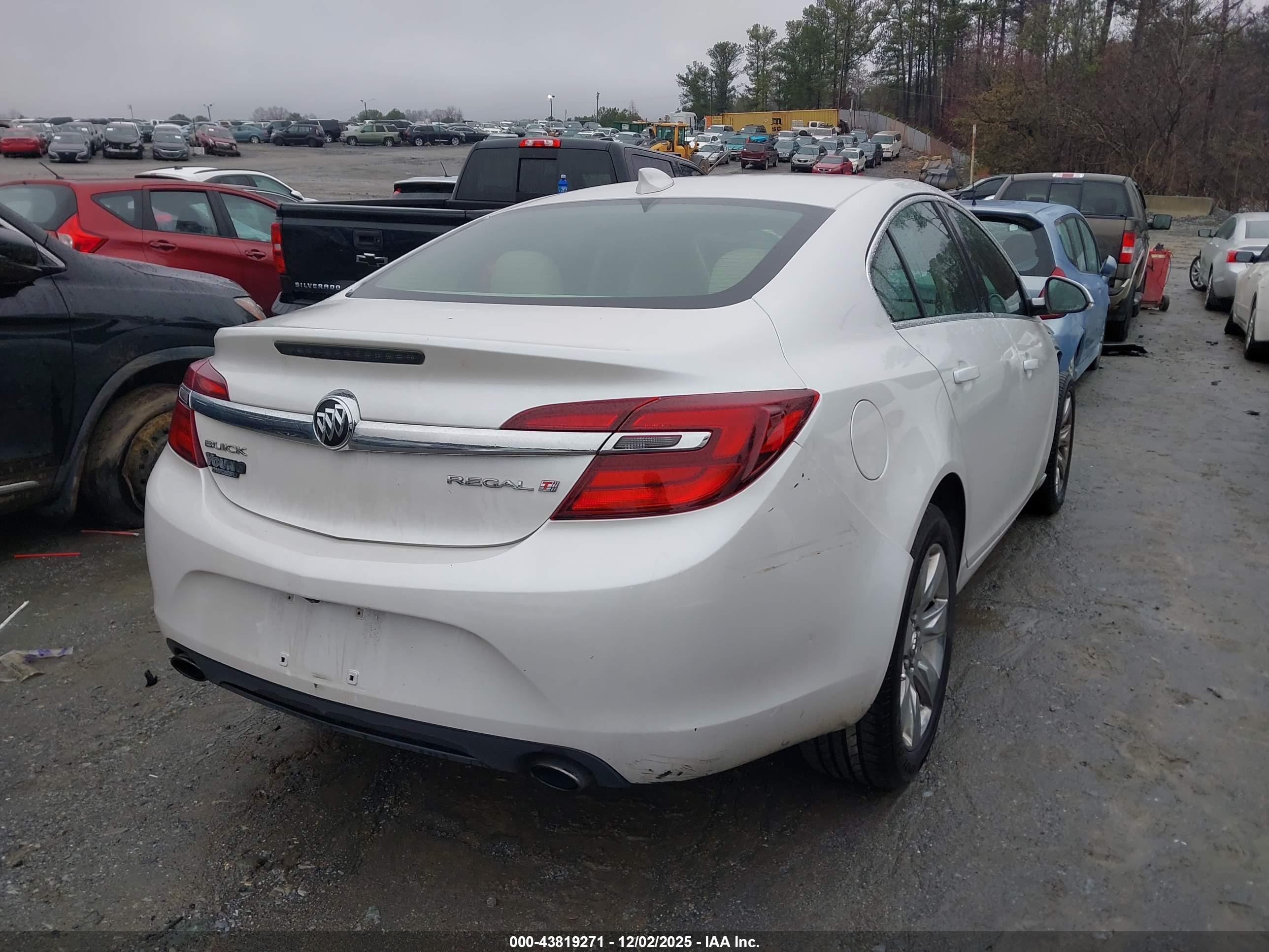 BUICK REGAL image 4