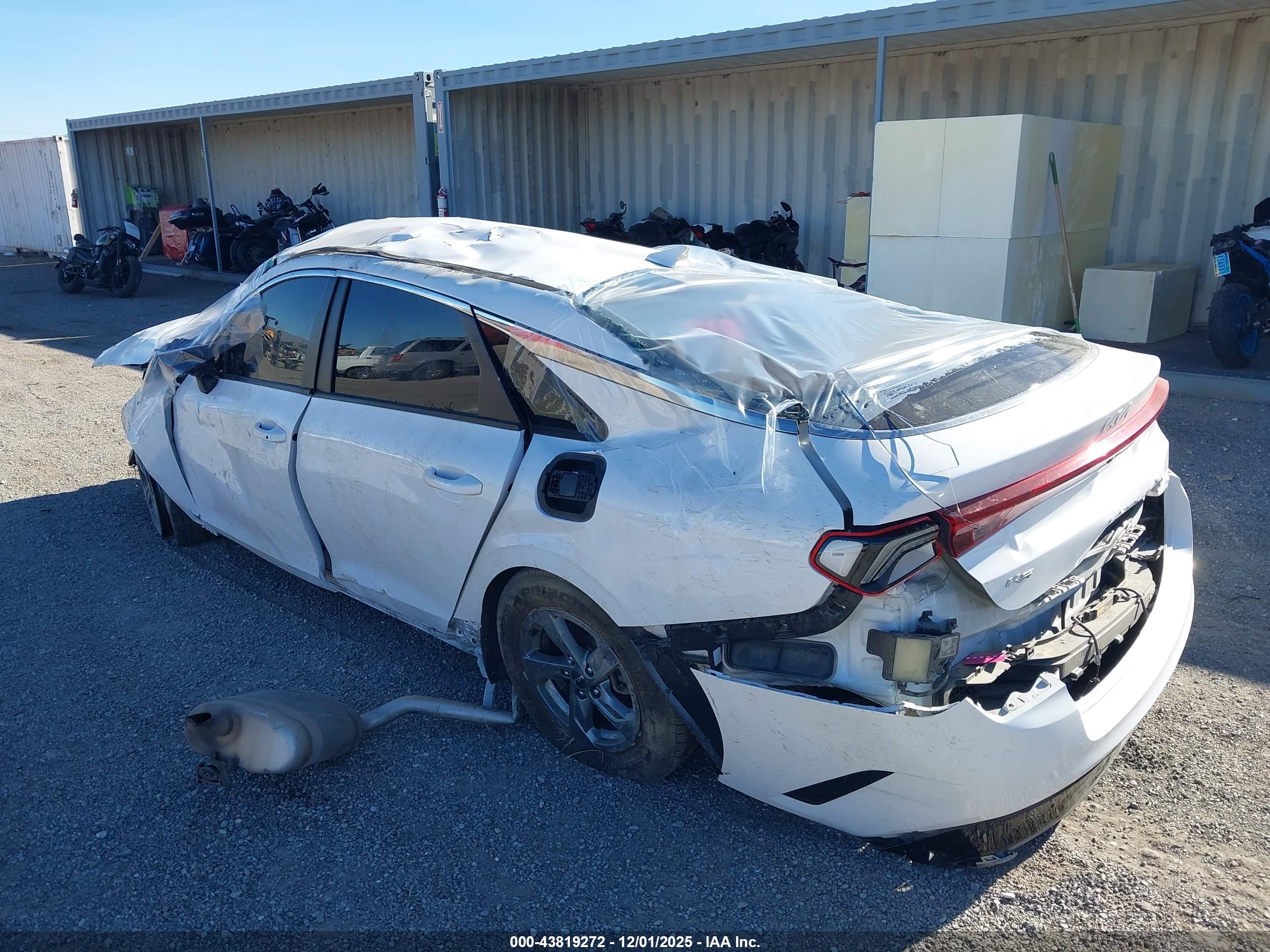 KIA K5 image 3