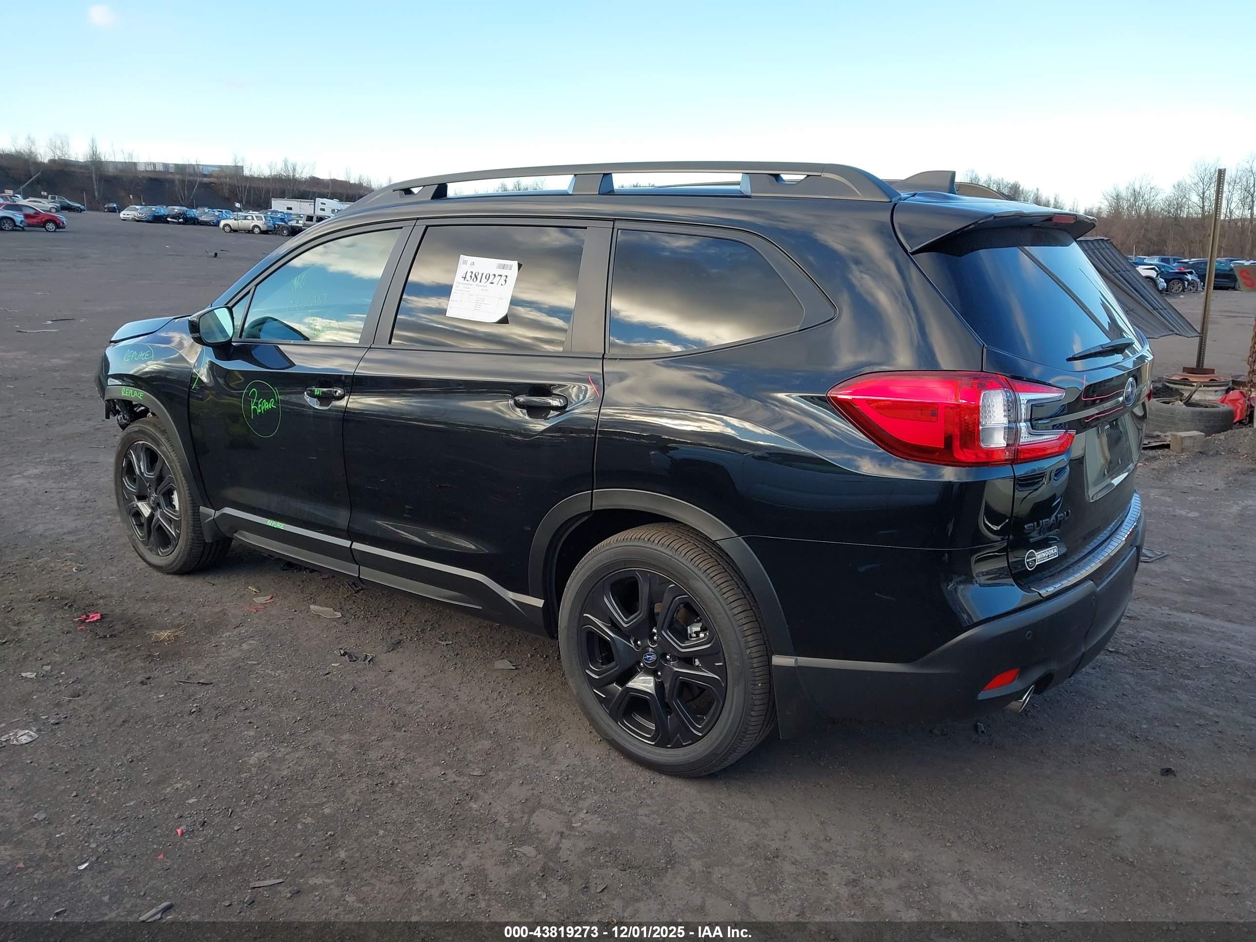 SUBARU ASCENT image 3