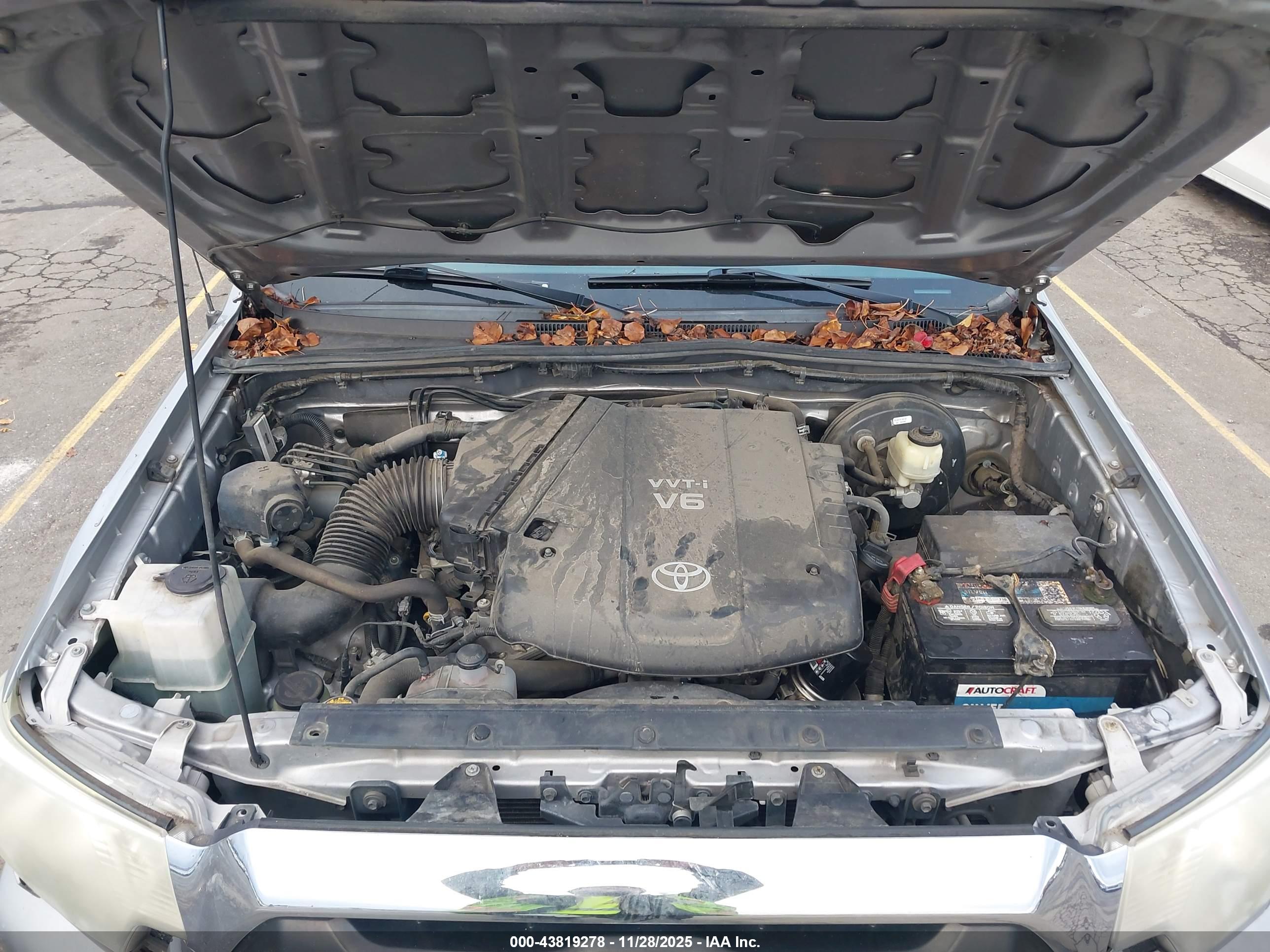TOYOTA TACOMA image 10