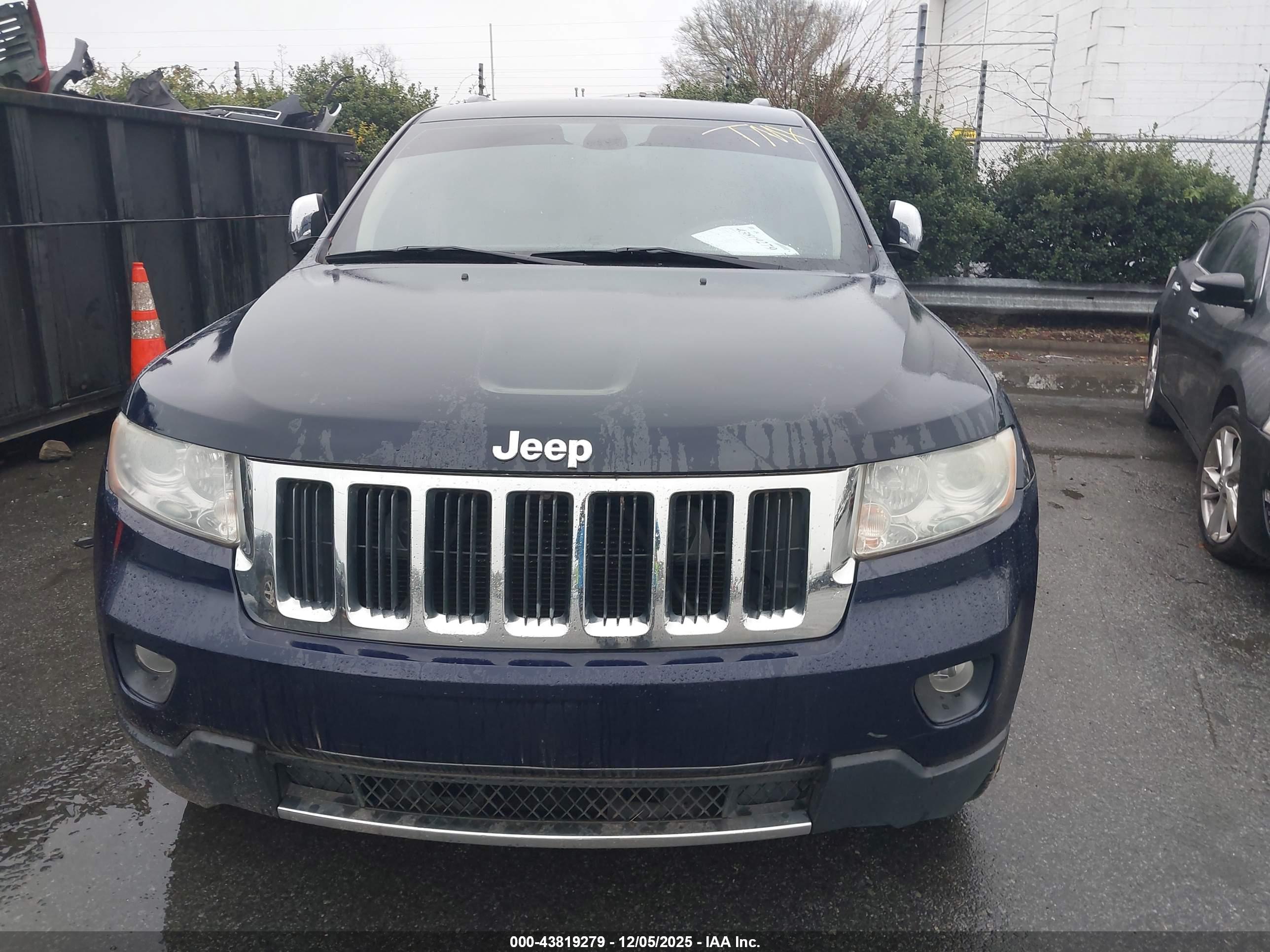 JEEP GRAND image 6