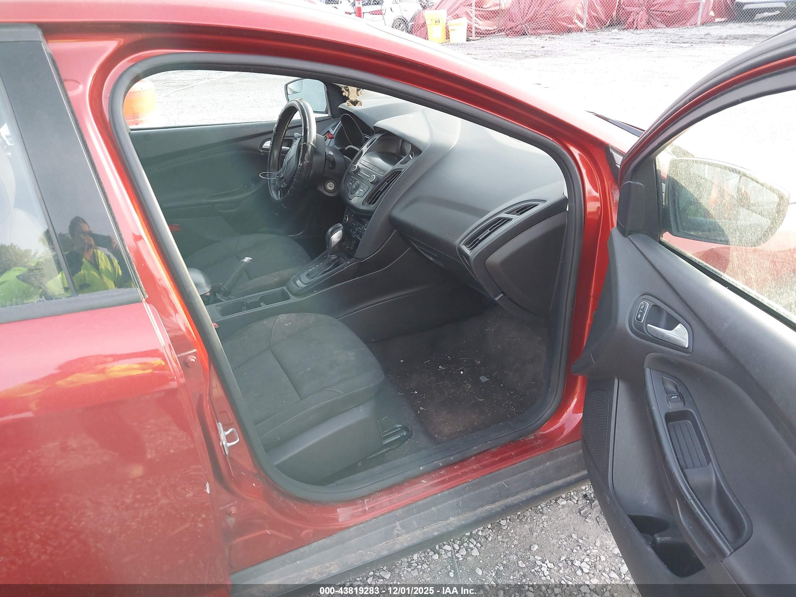 FORD FOCUS image 5
