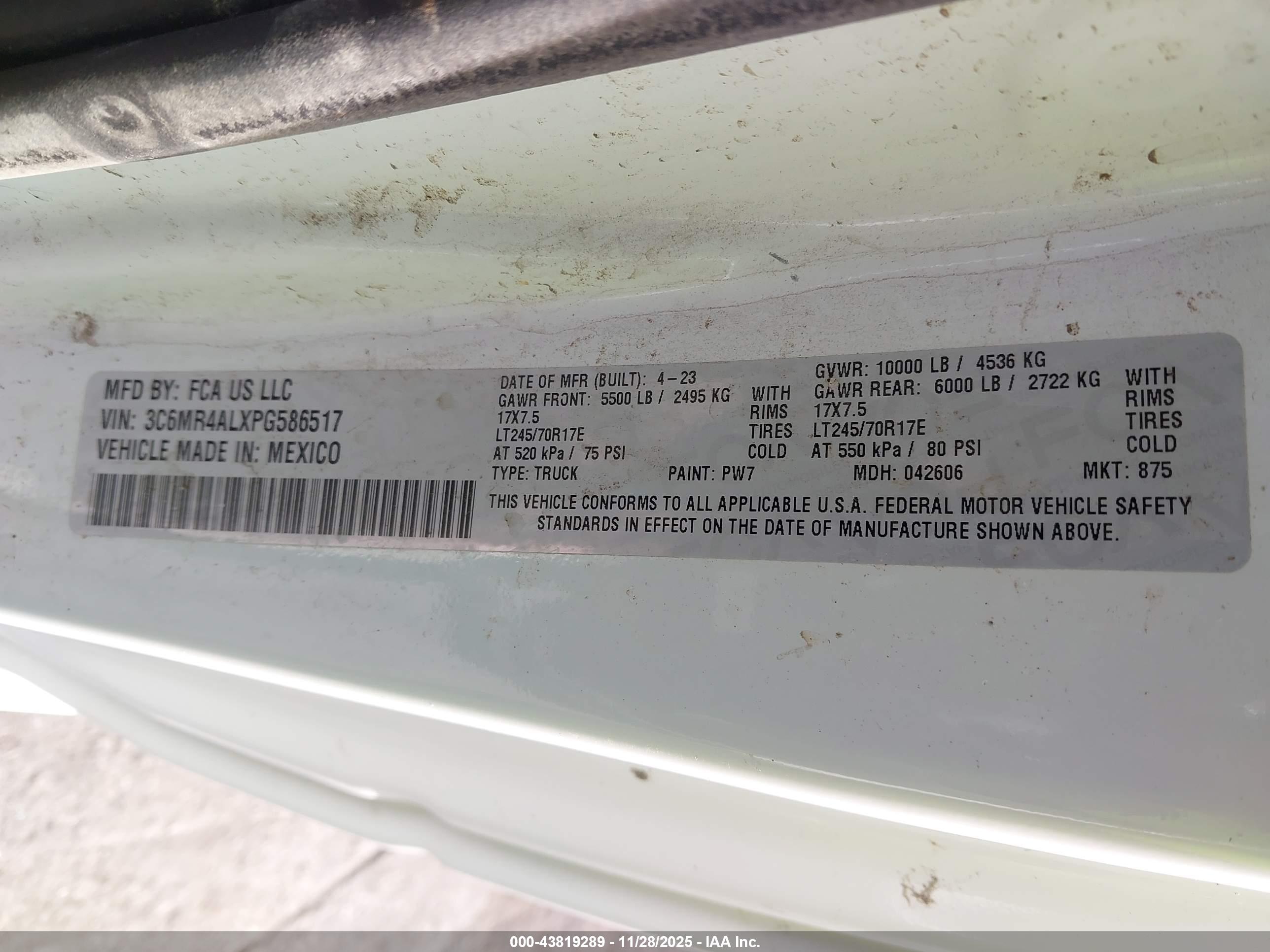 RAM 2500 image 9