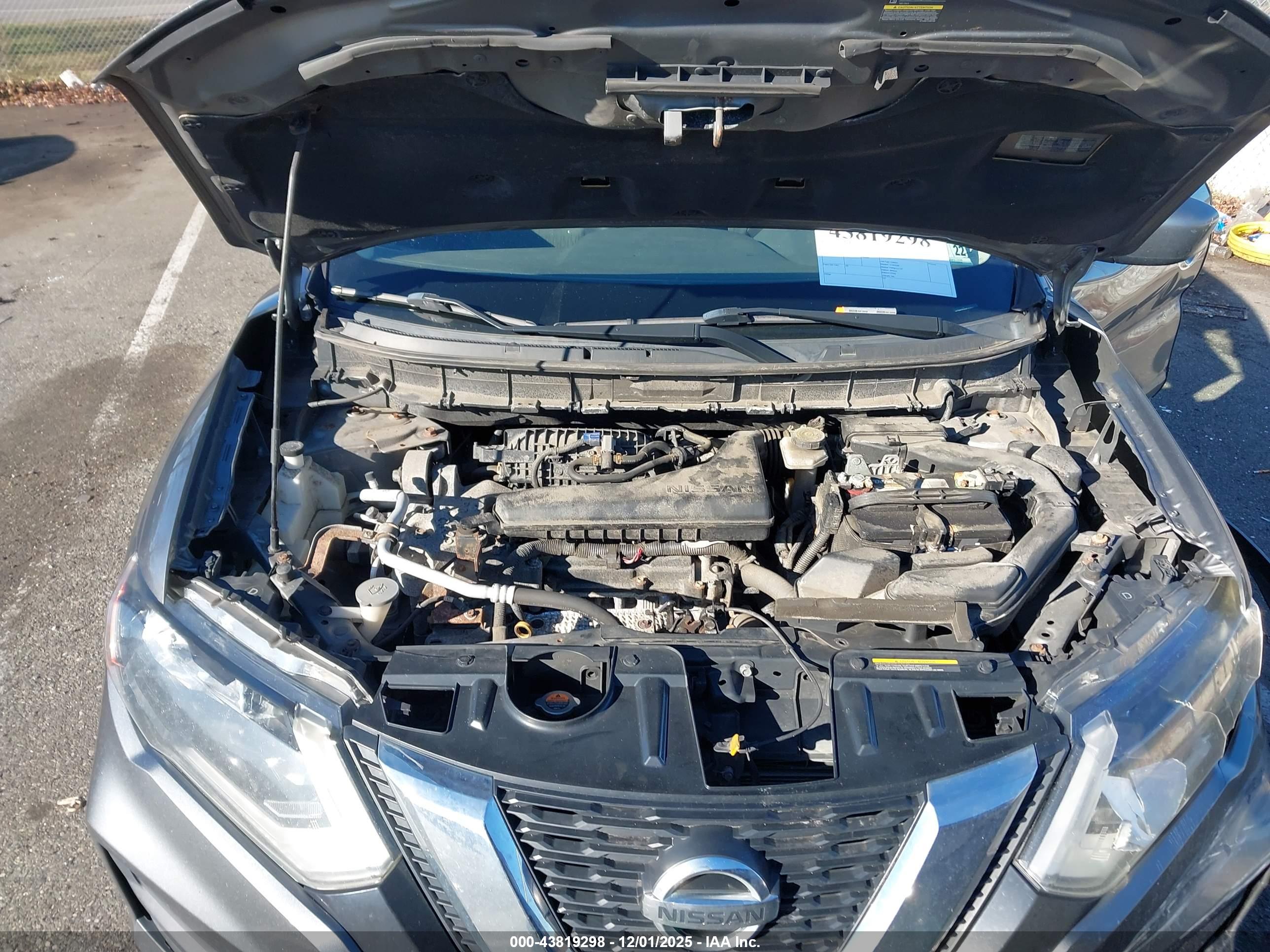 NISSAN ROGUE image 10