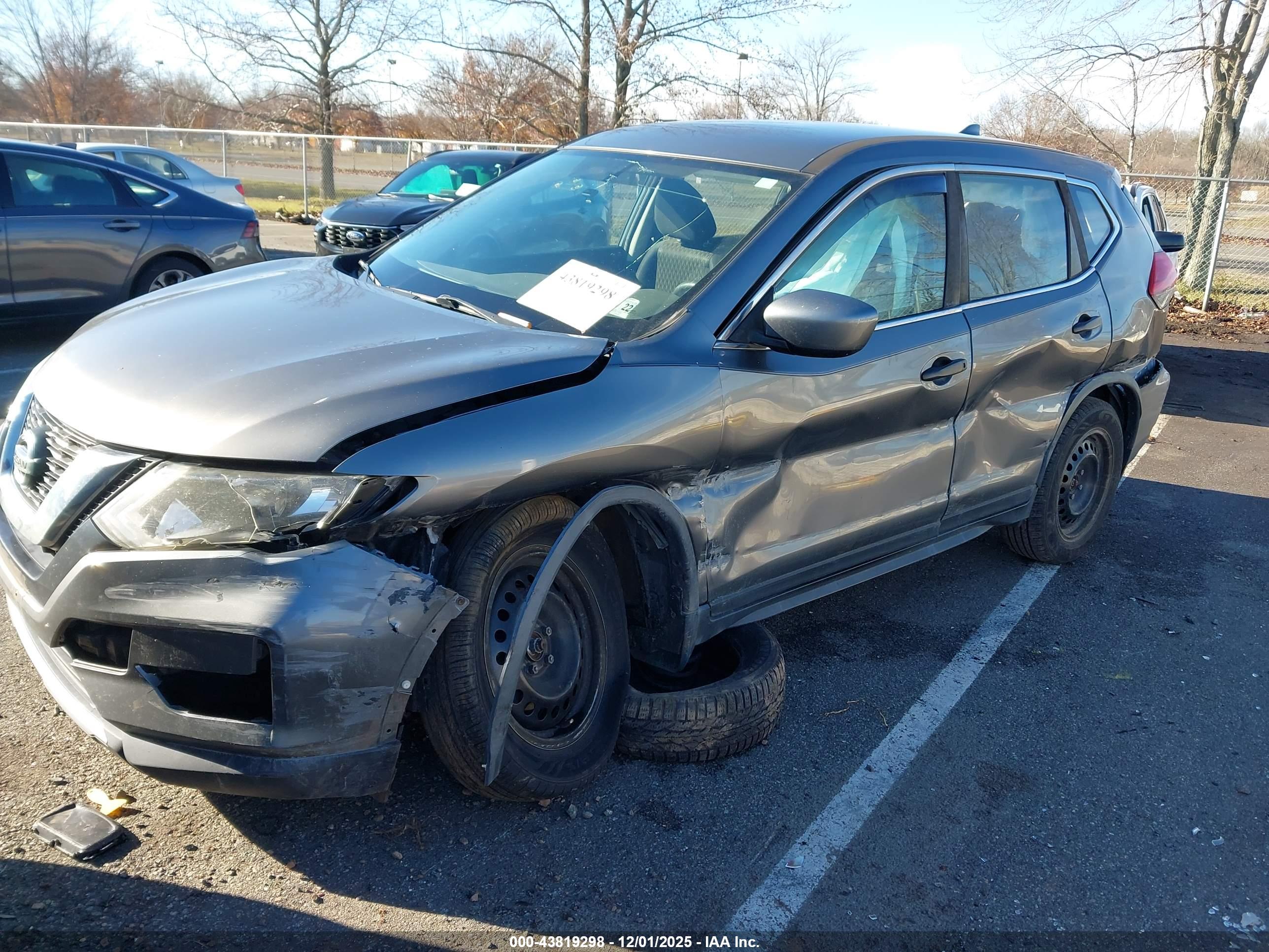 NISSAN ROGUE image 6
