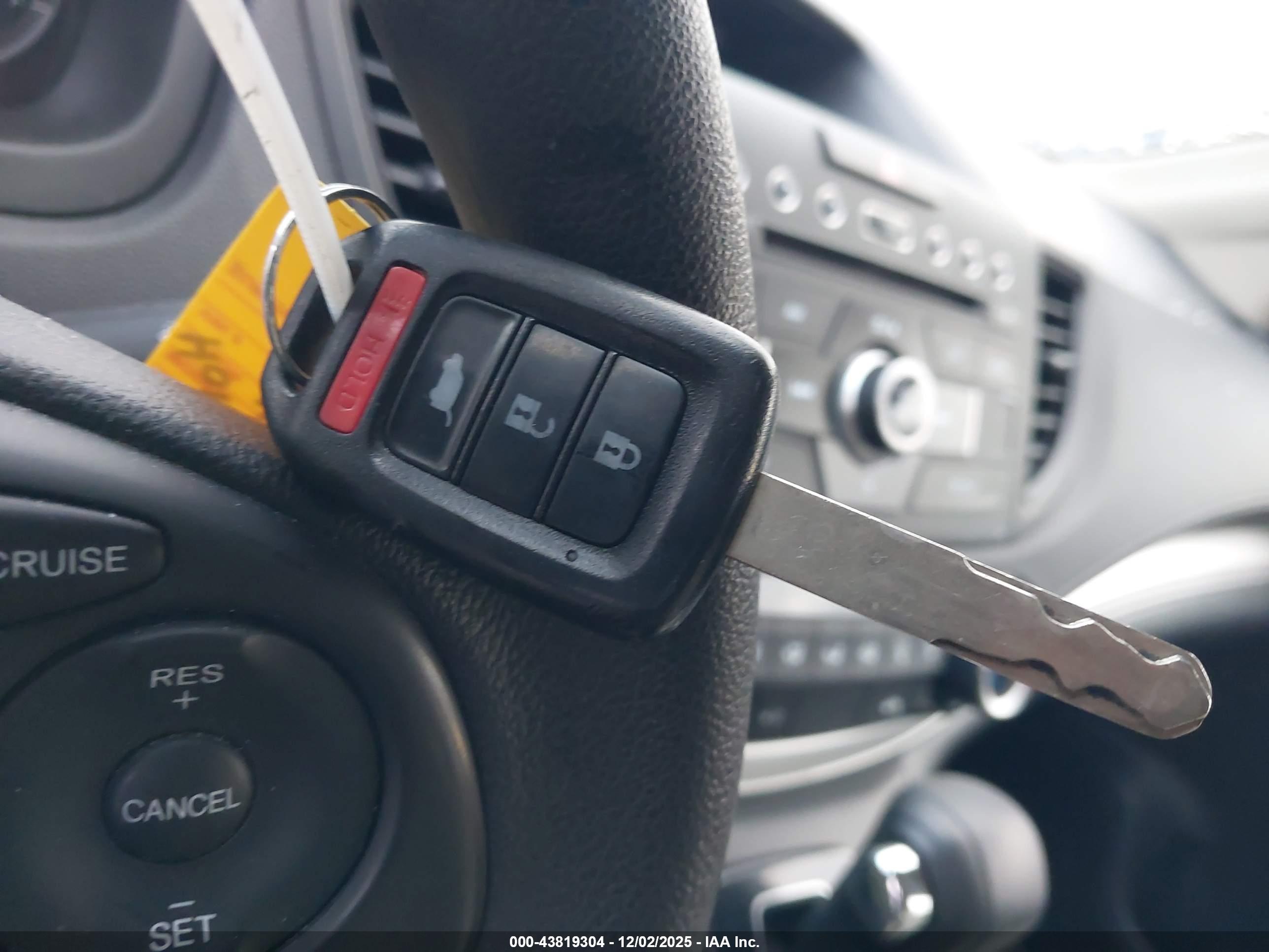 HONDA CR-V image 11