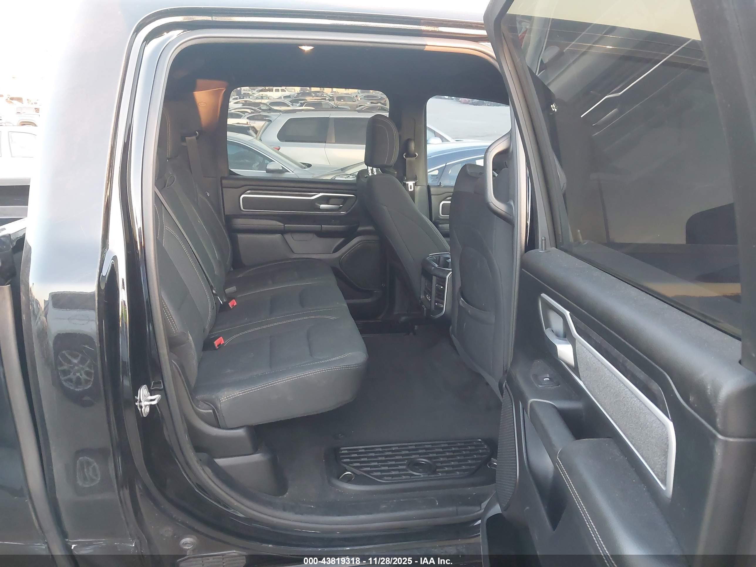 RAM 1500 image 8