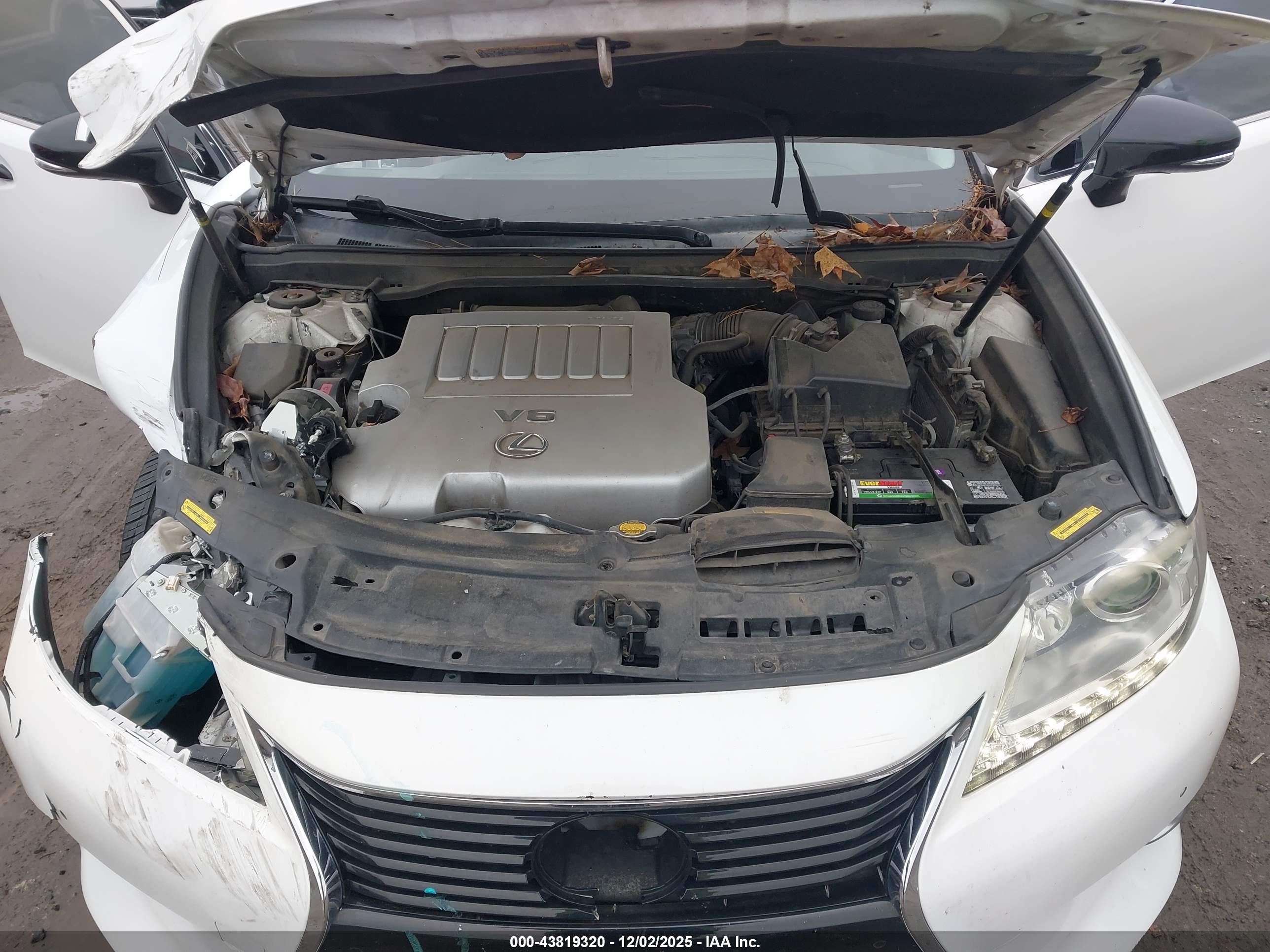 LEXUS ES image 10