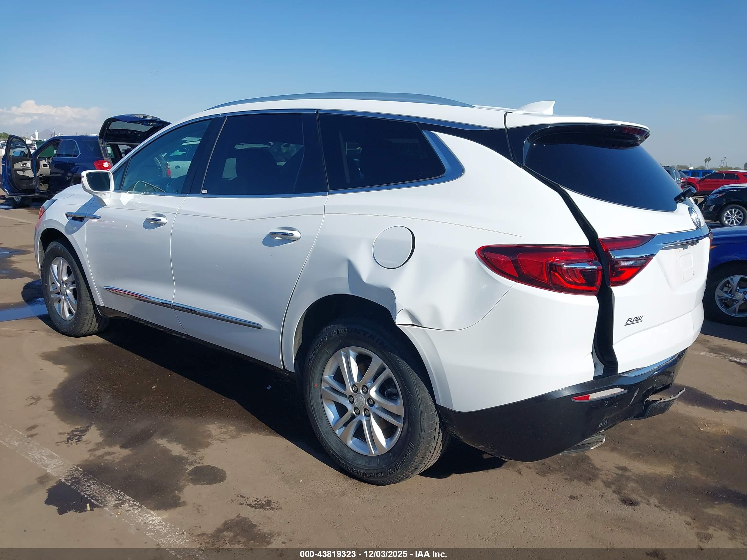 BUICK ENCLAVE image 3