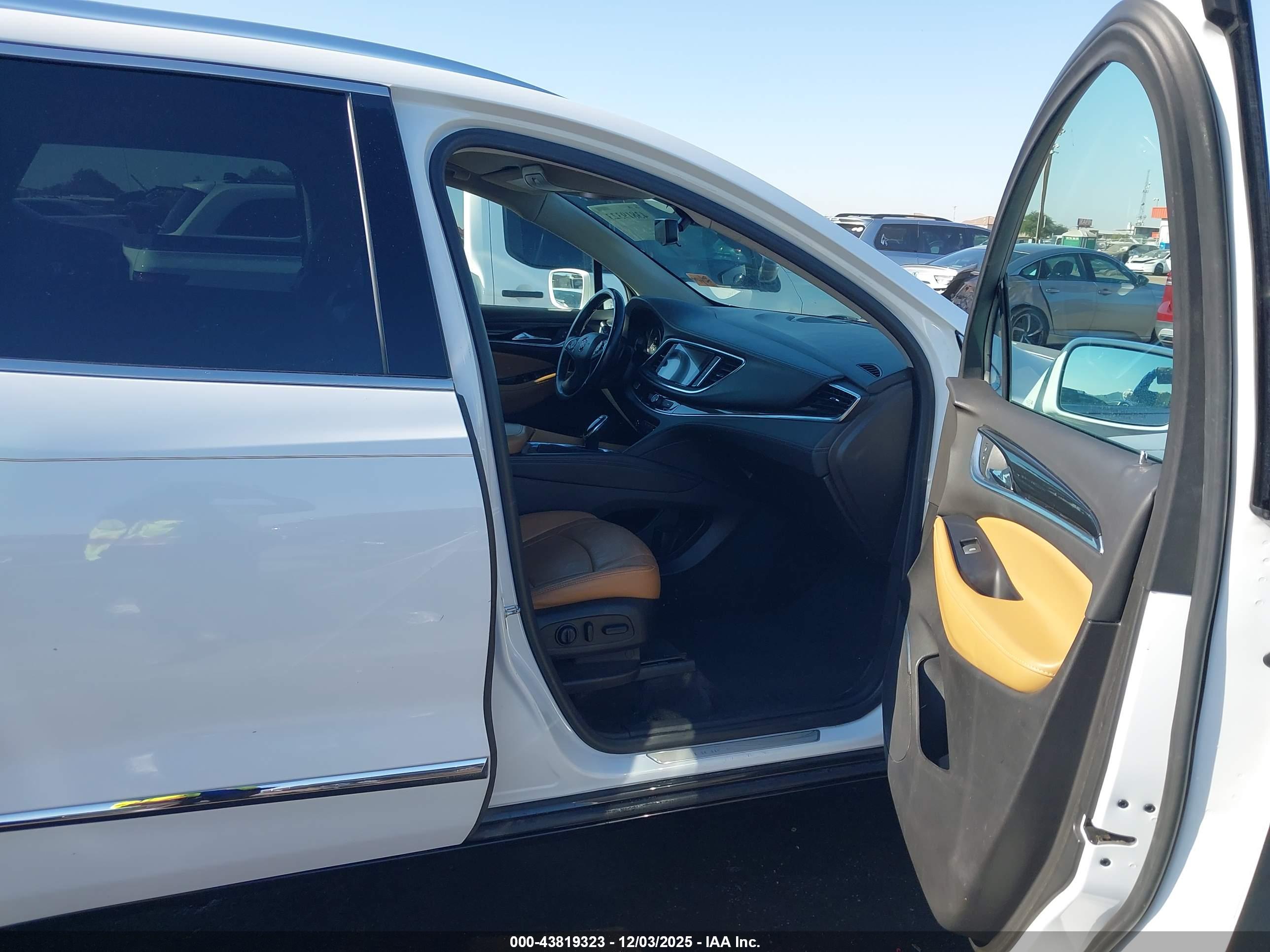 BUICK ENCLAVE image 5