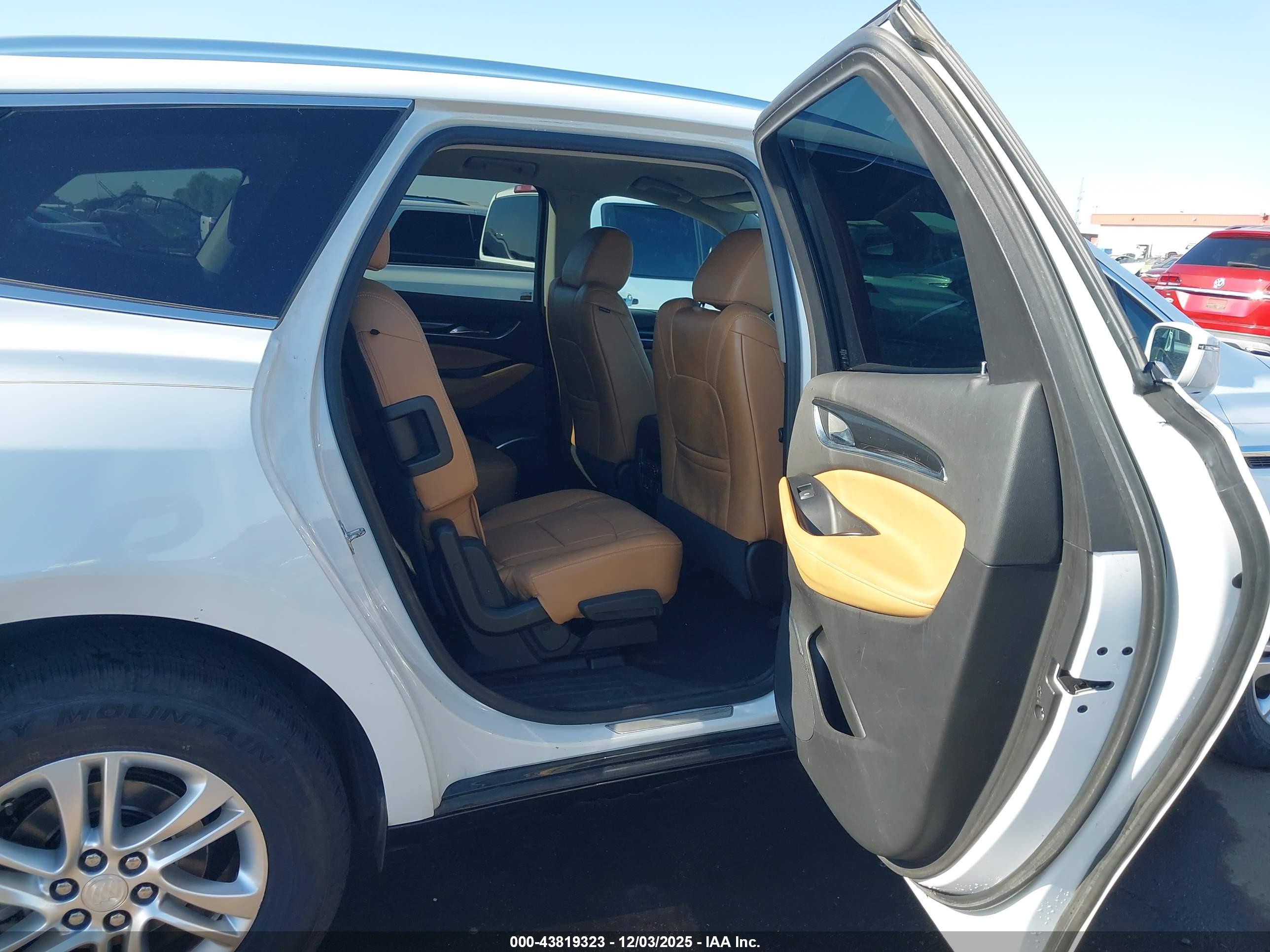 BUICK ENCLAVE image 8