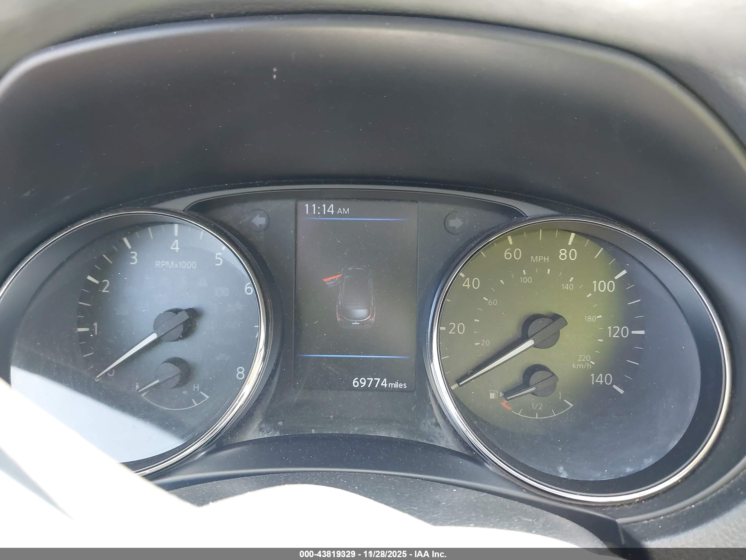 NISSAN ROGUE image 7