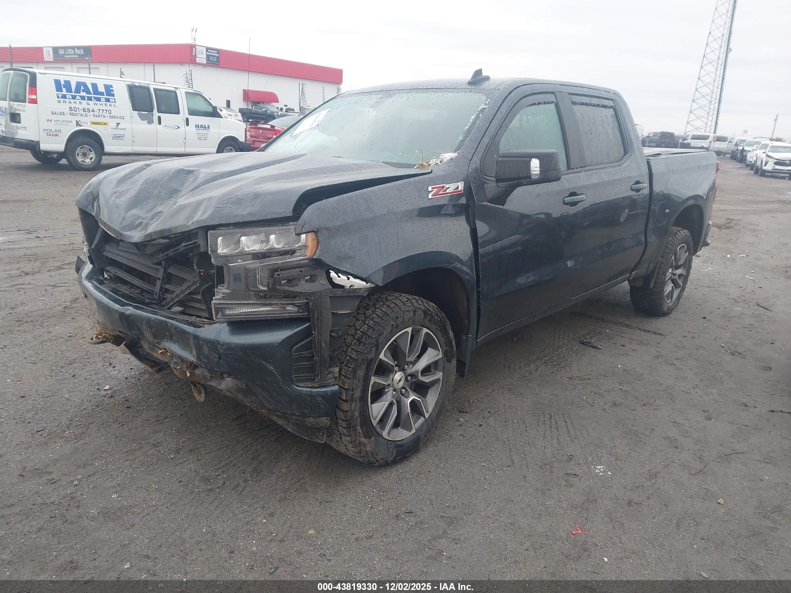 CHEVROLET SILVERADO image 2