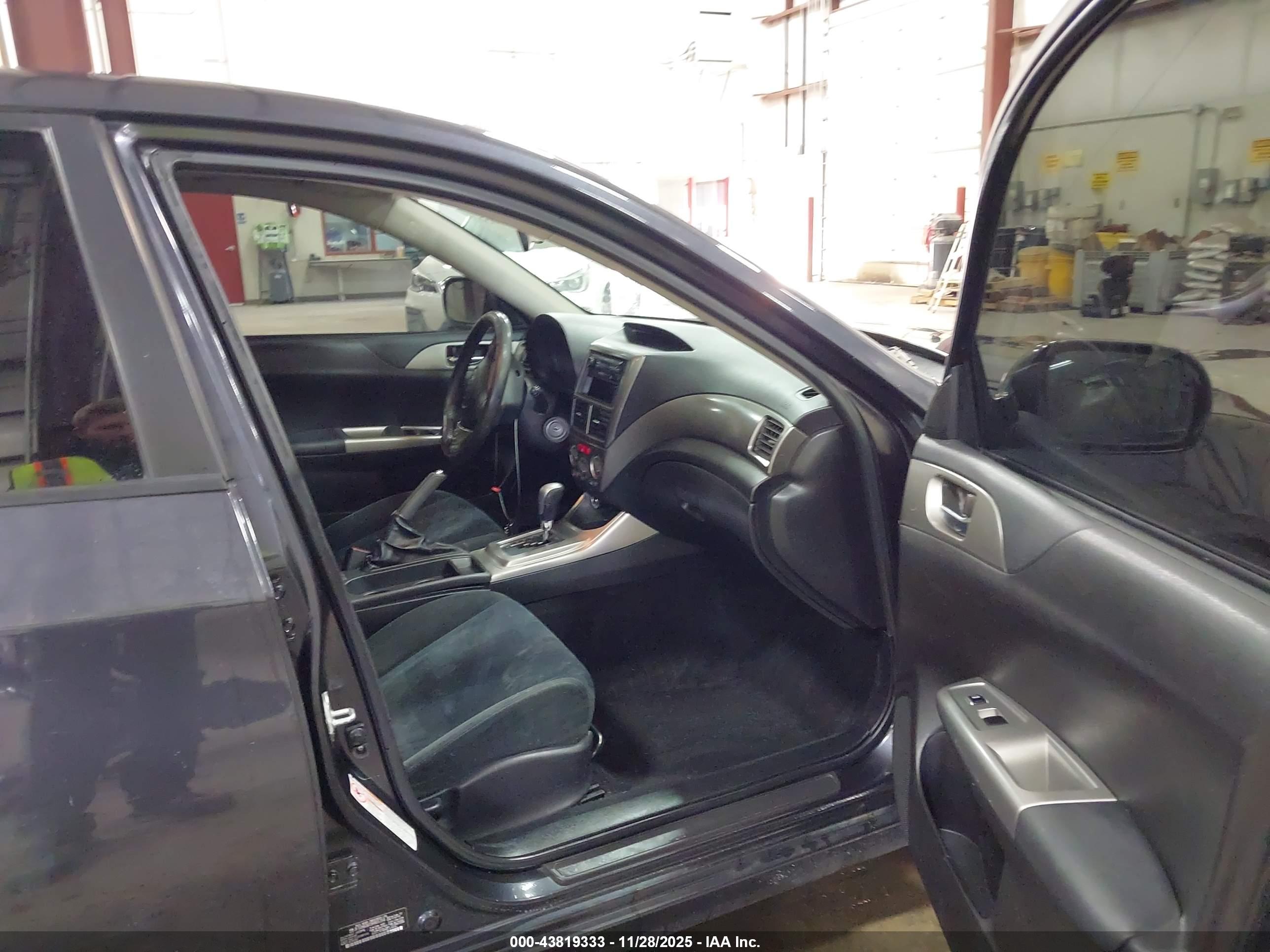 SUBARU IMPREZA image 5